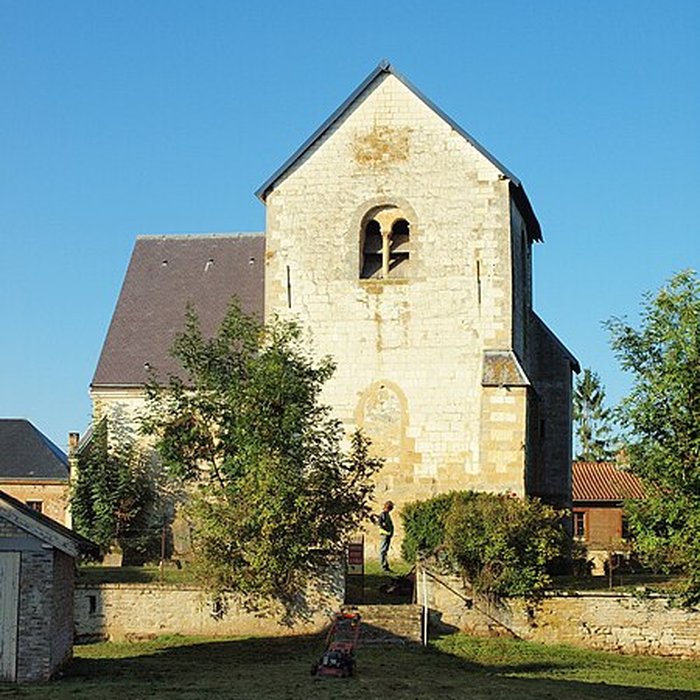 Photo de Eglise, cimetière et fontaine Saint-Pierre