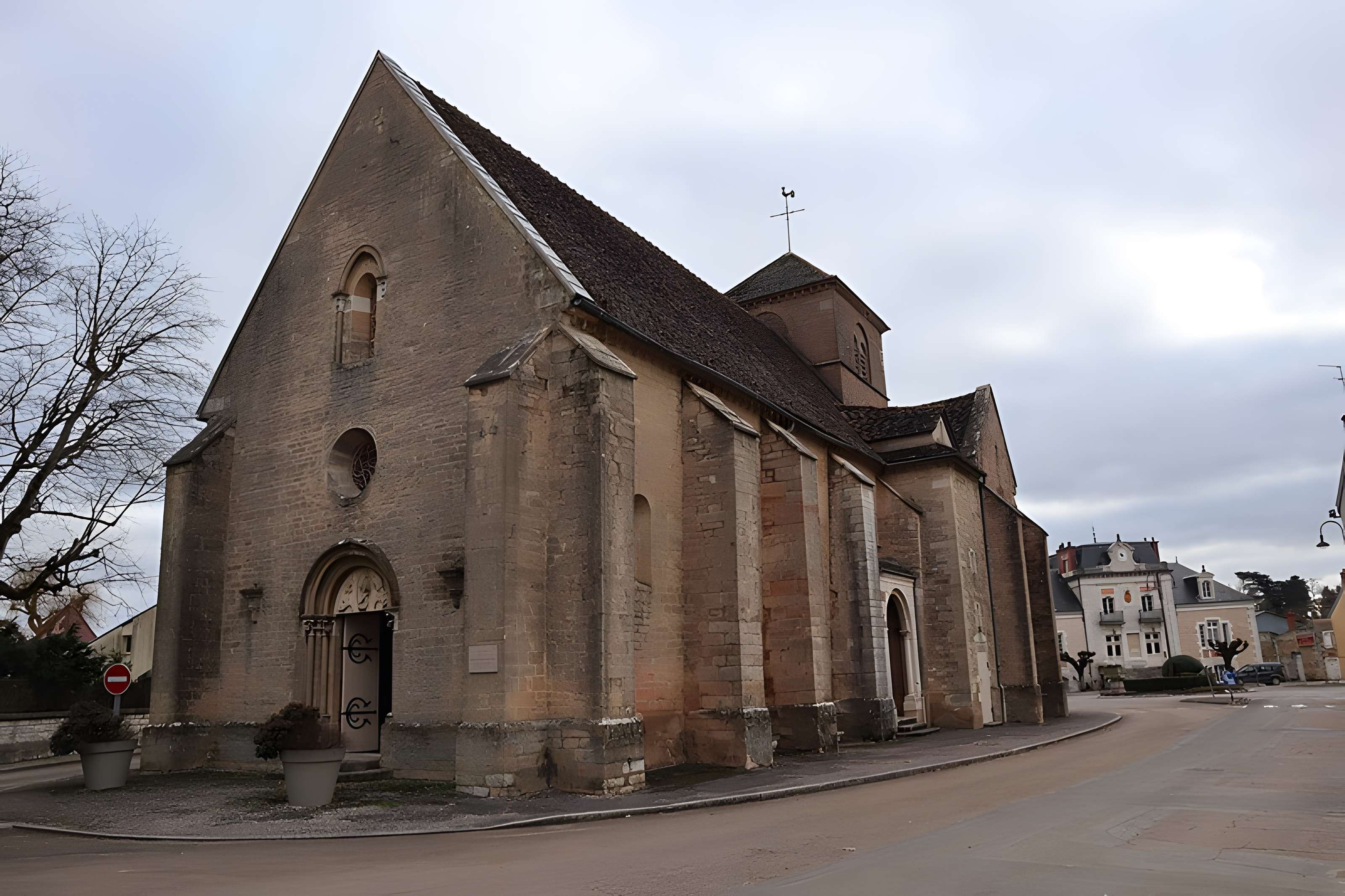 Église Saint-Pierre de Corgoloin