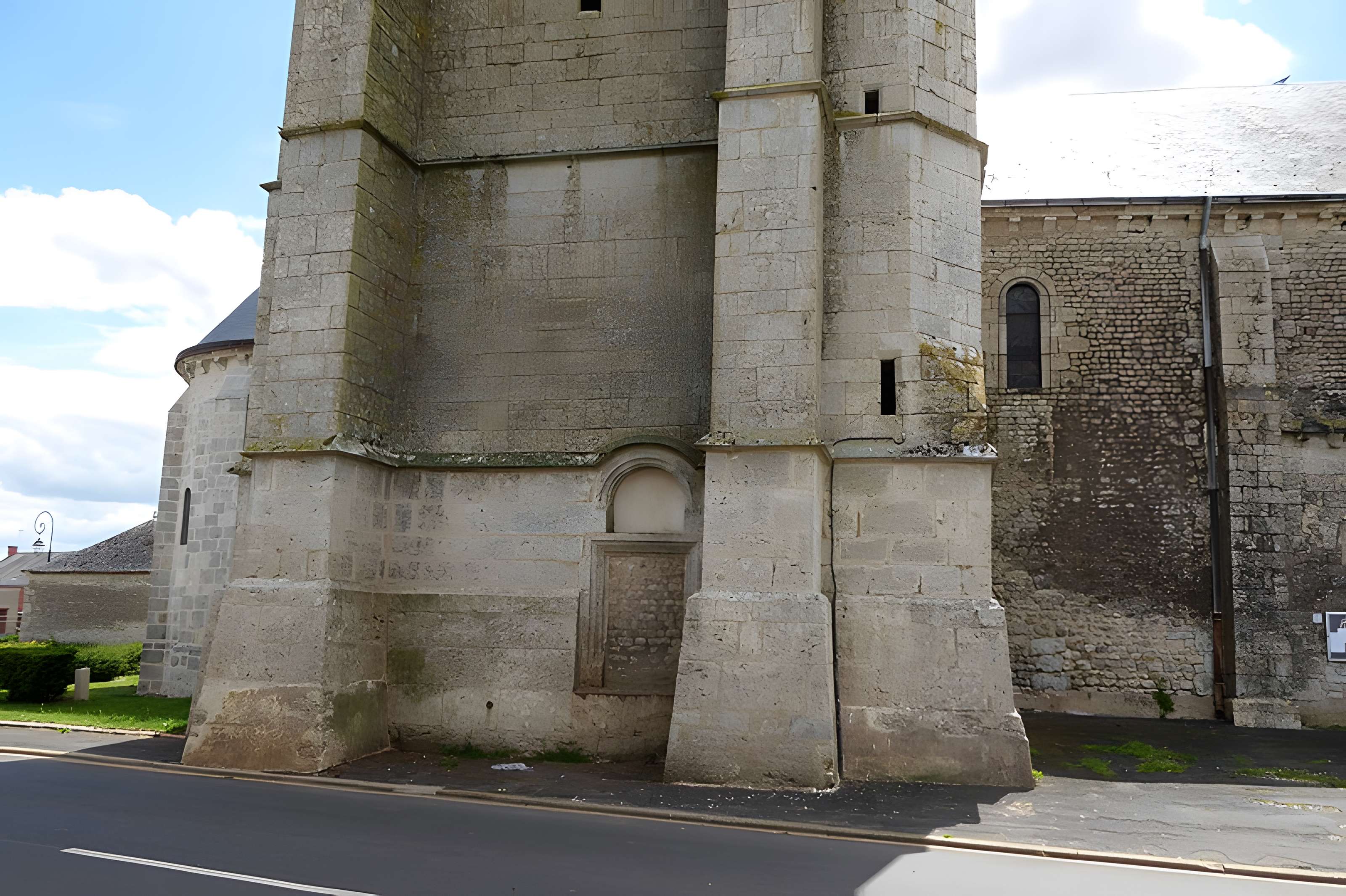 Église Saint-Pierre de Cormainville