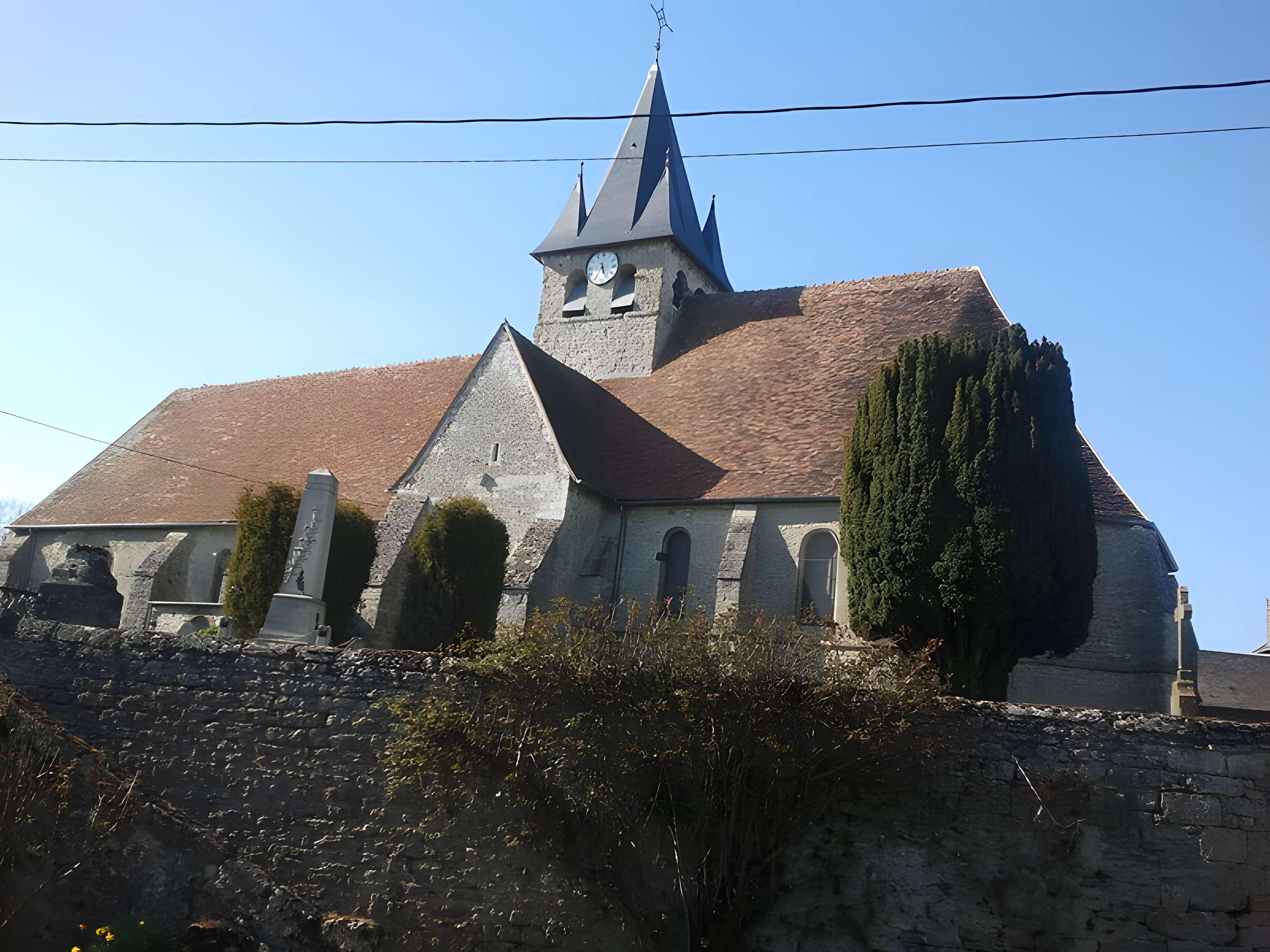 Église Saint-Pierre de Dampierre-en-Bray