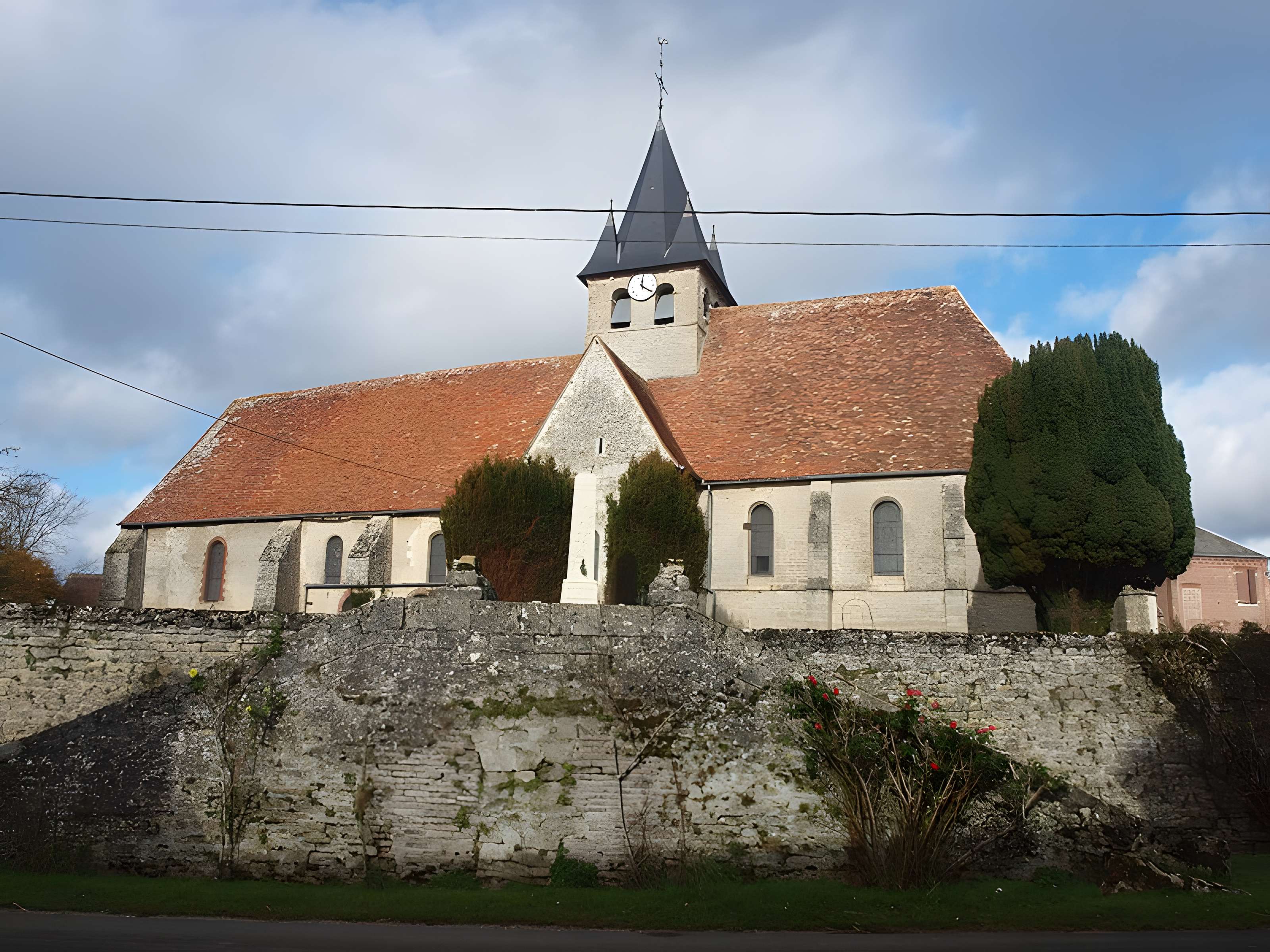 Église Saint-Pierre de Dampierre-en-Bray