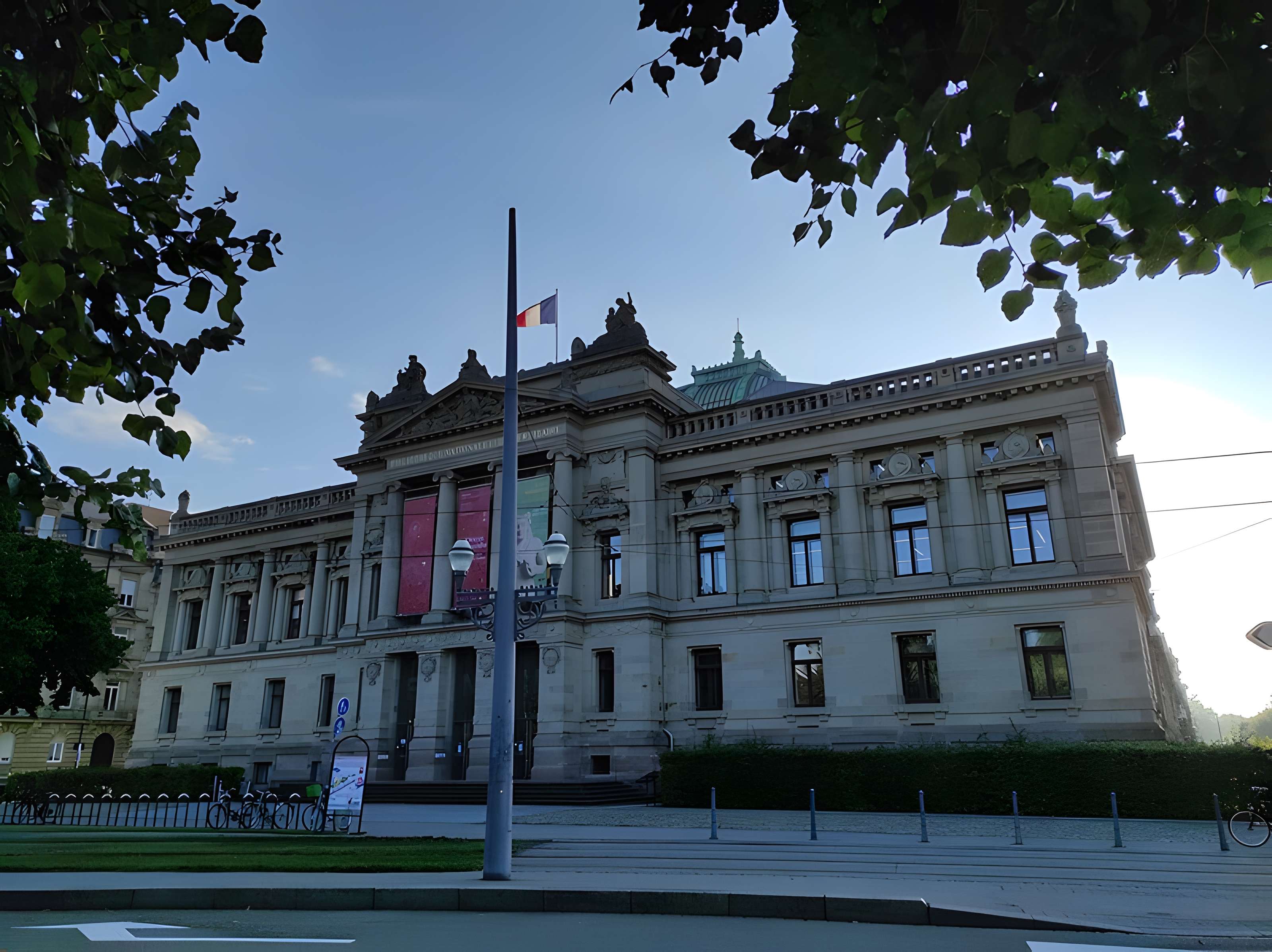 Bibliothèque nationale et universitaire de Strasbourg
