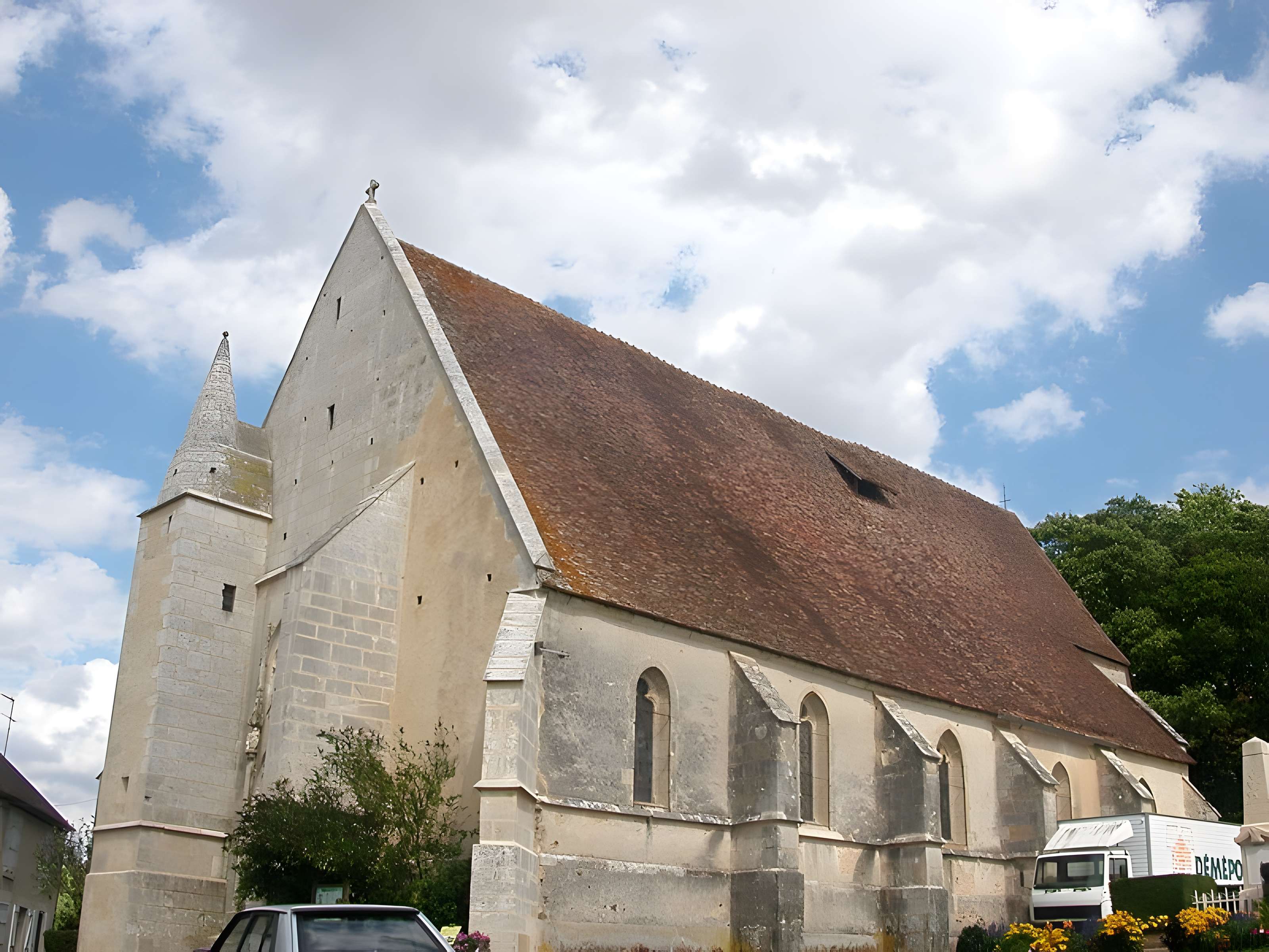 Église Saint-Pierre de Dampierre-sous-Bouhy 