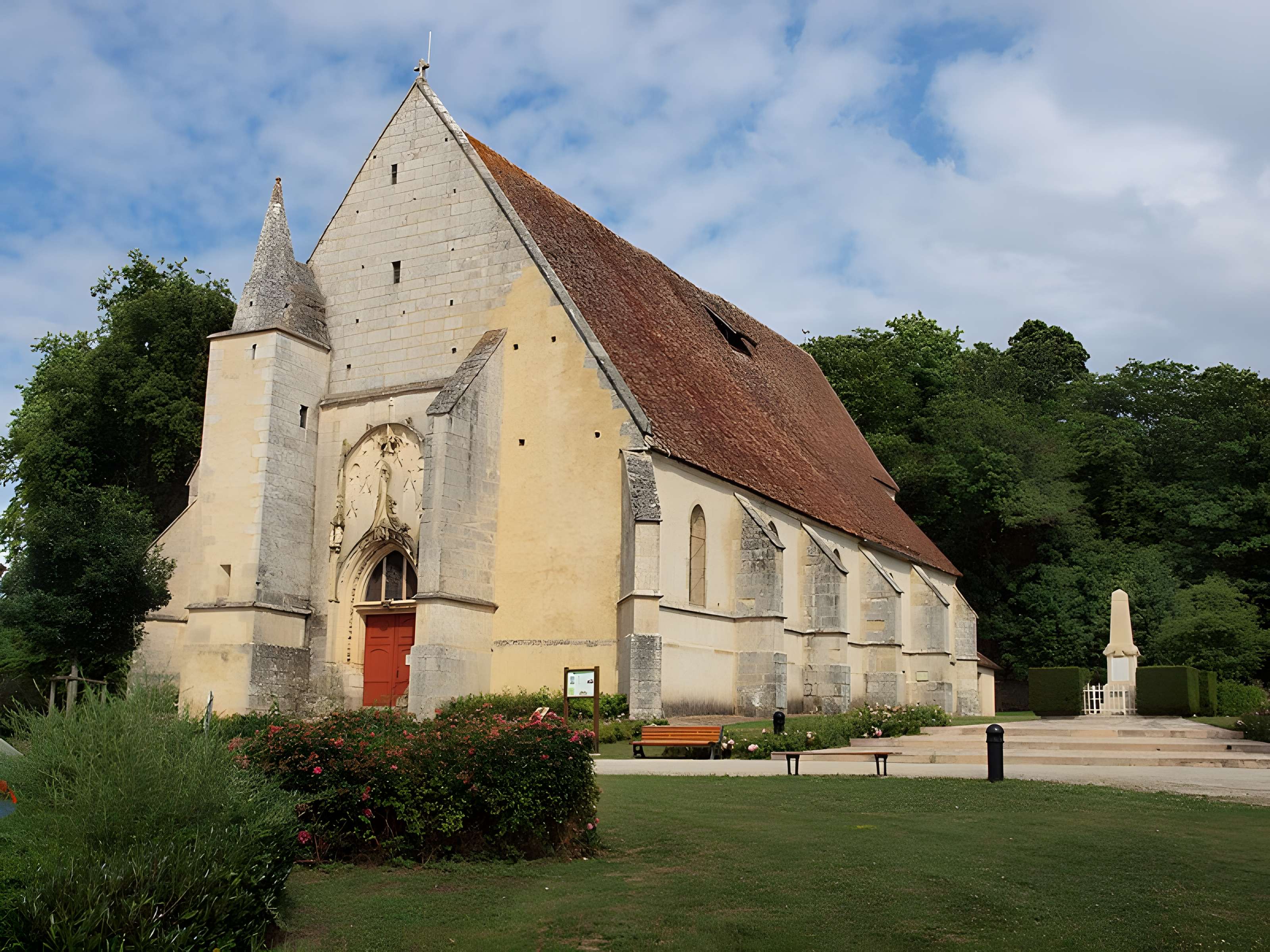 Église Saint-Pierre de Dampierre-sous-Bouhy
