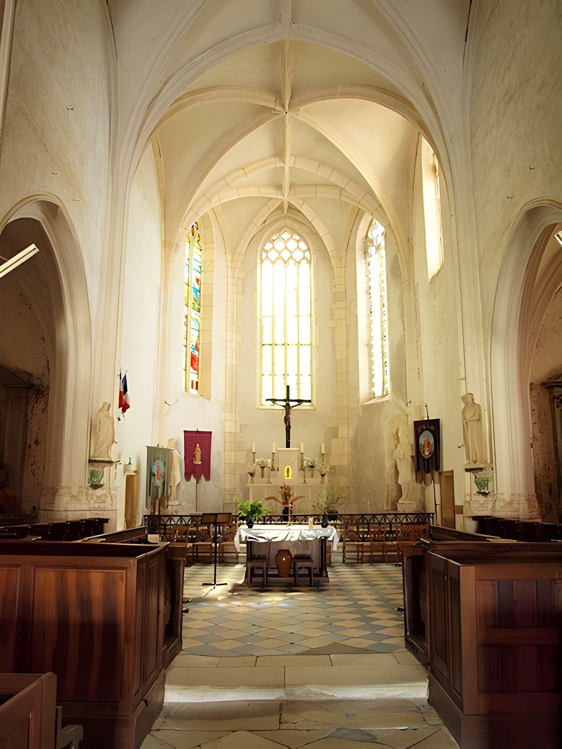 Église Saint-Pierre de Dampierre-sous-Bouhy