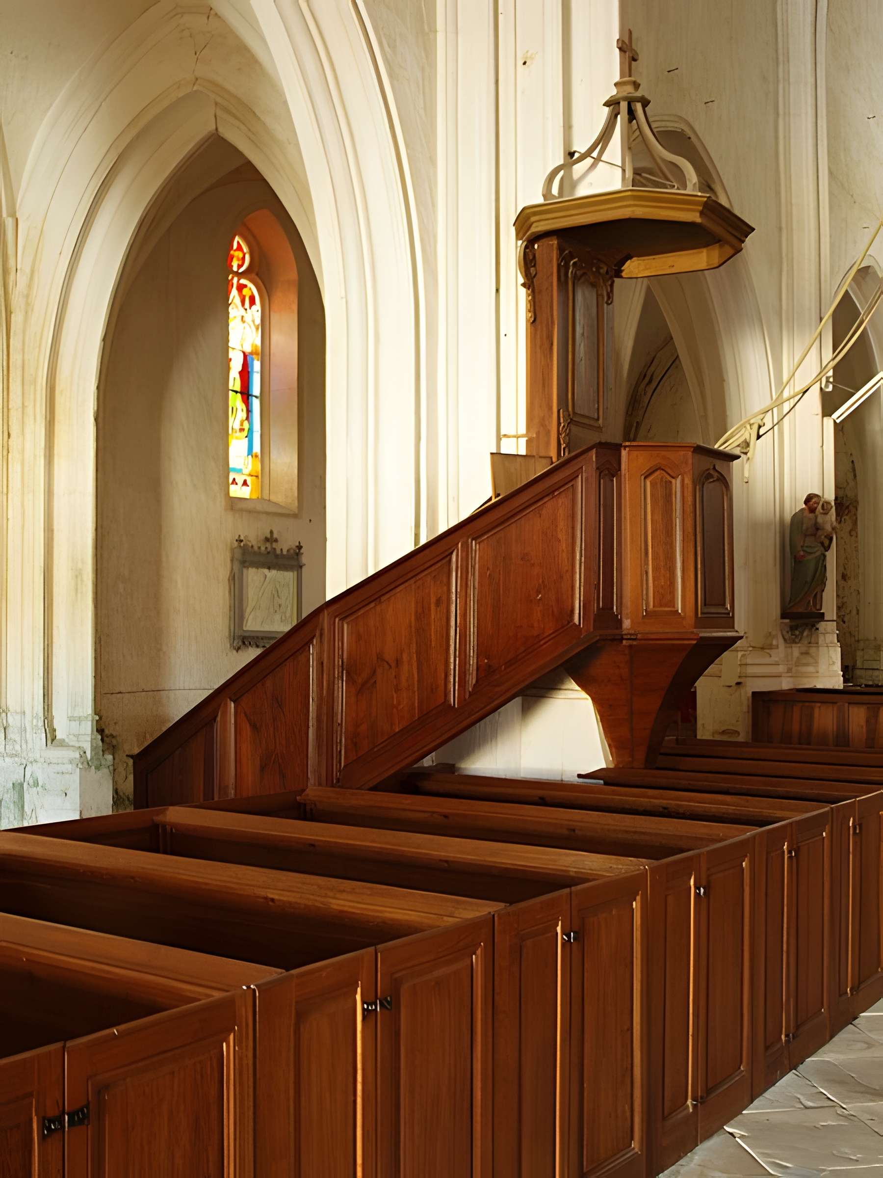 Église Saint-Pierre de Dampierre-sous-Bouhy