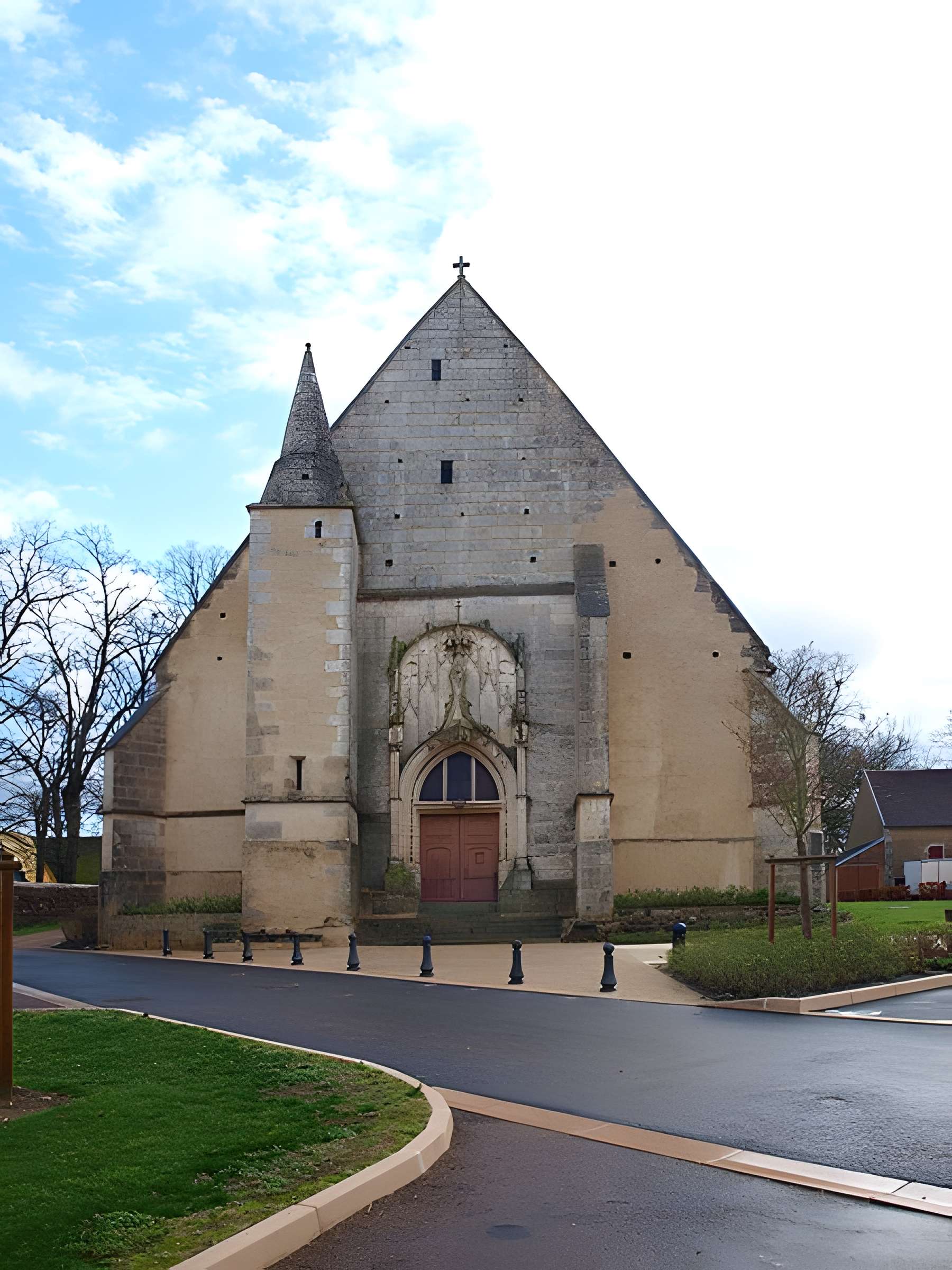 Église Saint-Pierre de Dampierre-sous-Bouhy