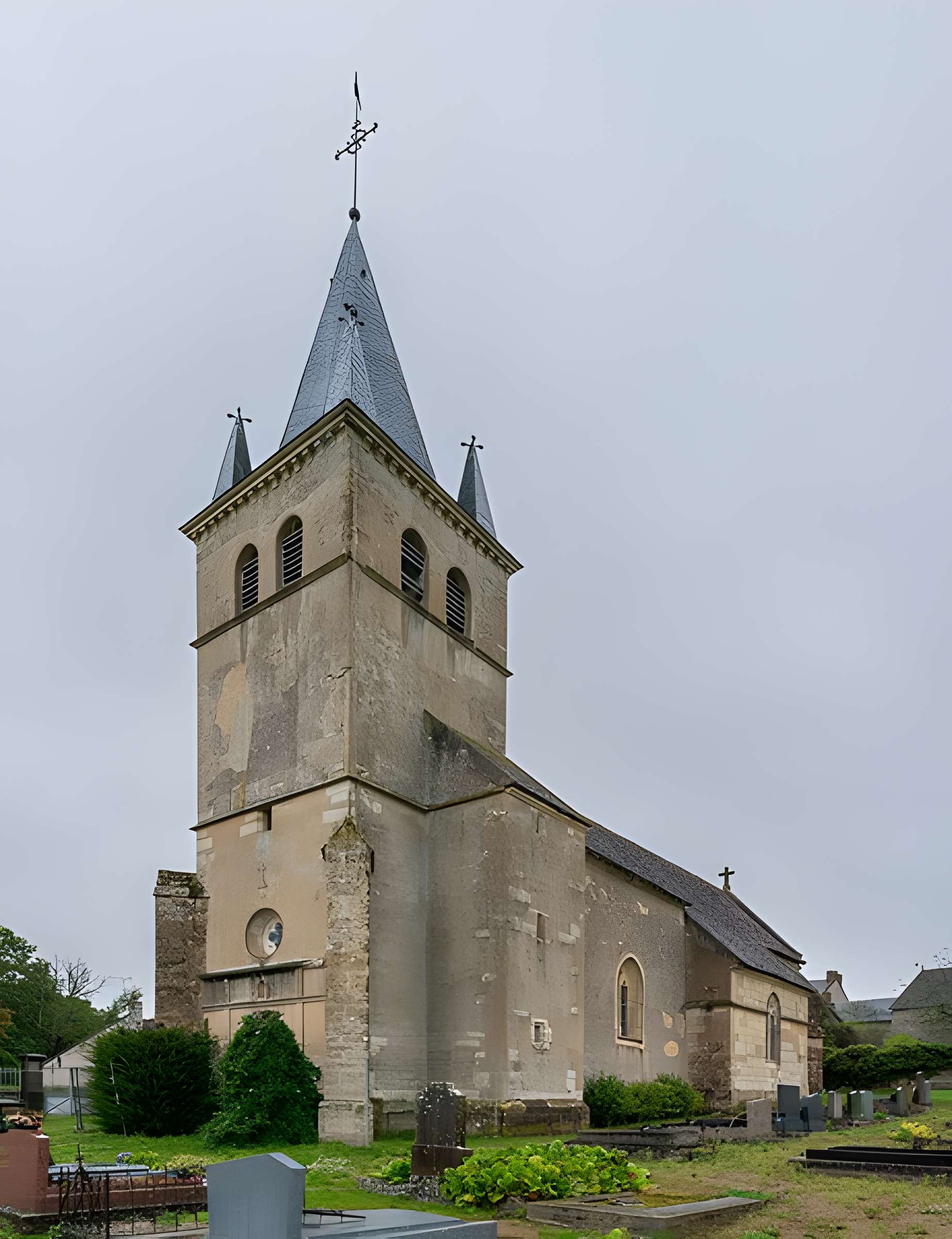 Église Saint-Pierre de Dompierre-sur-Héry
