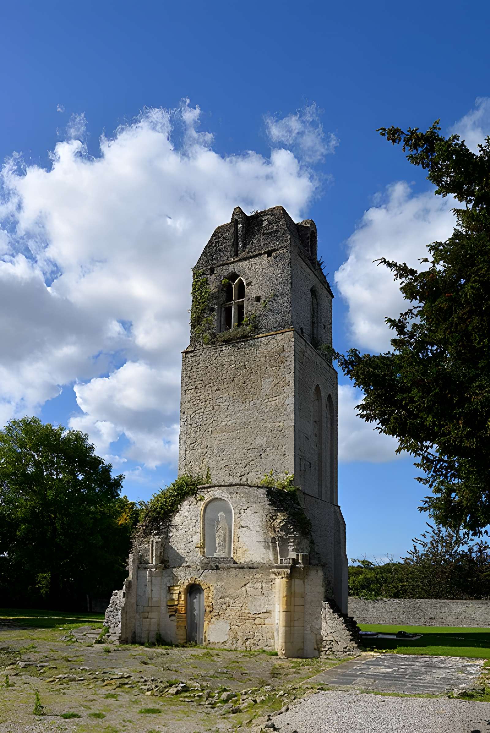 Église Saint-Pierre de Fontenailles