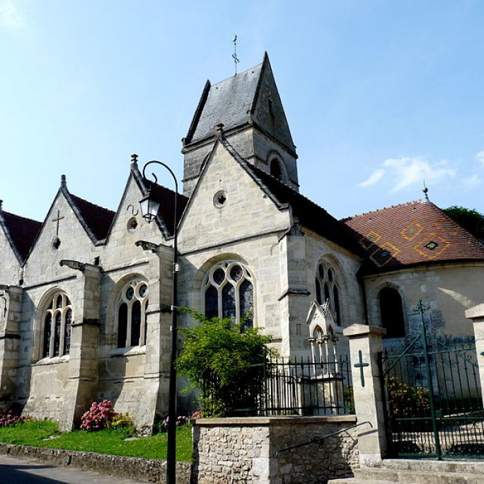 Photo de Église Saint-Pierre de Fourges