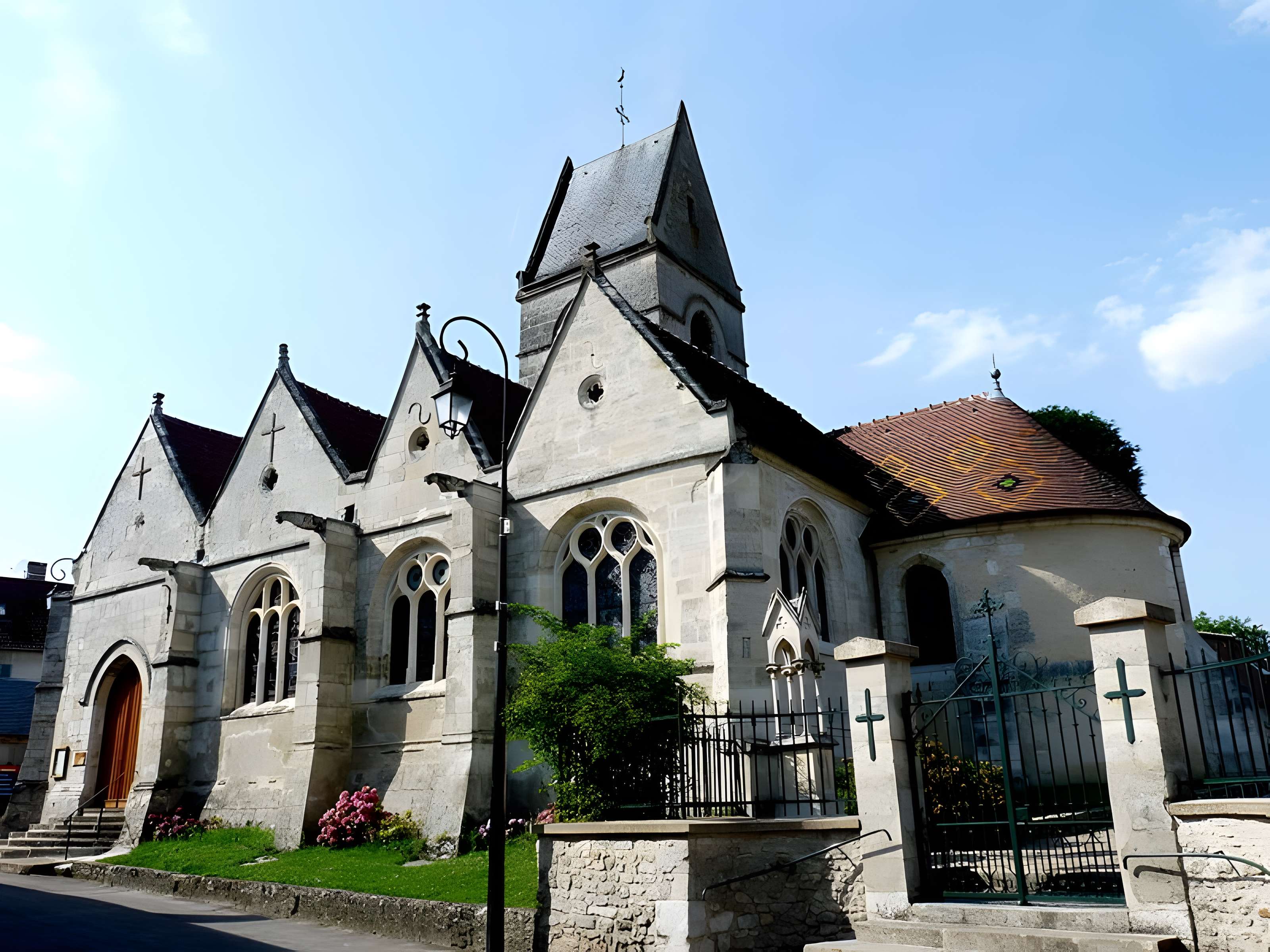 Église Saint-Pierre de Fourges 