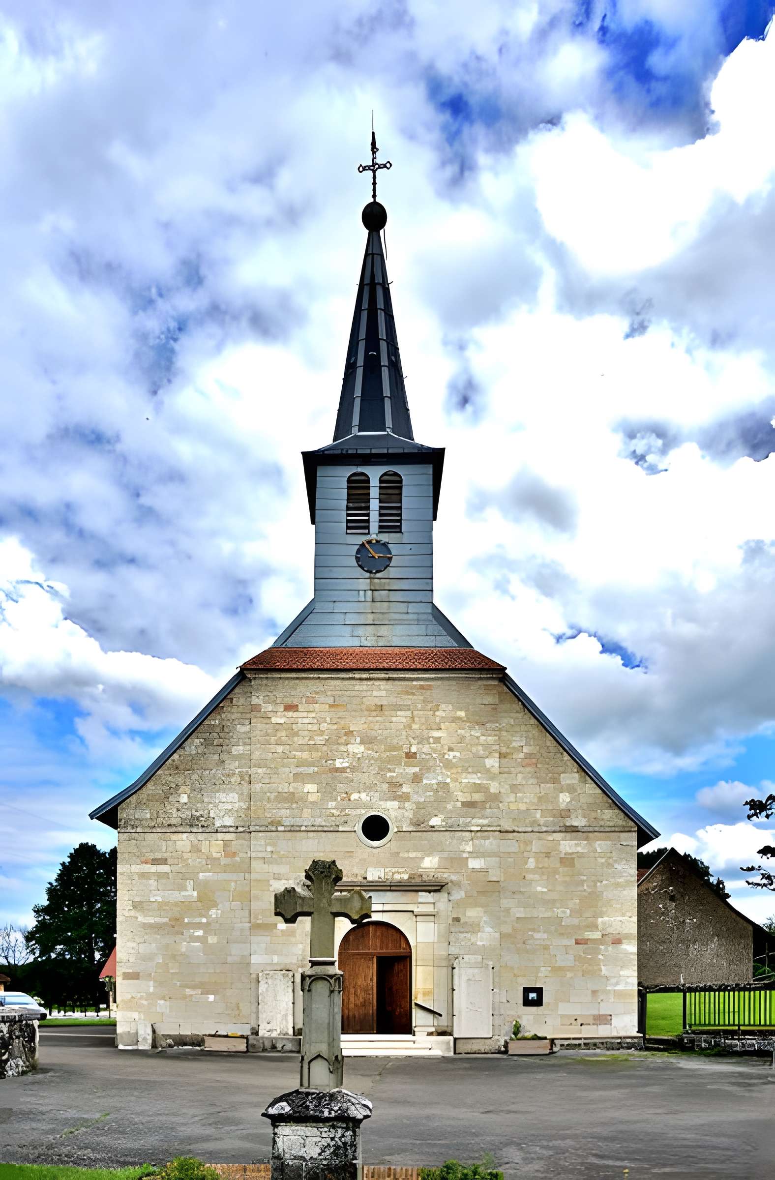 Église Saint-Pierre de Froidefontaine