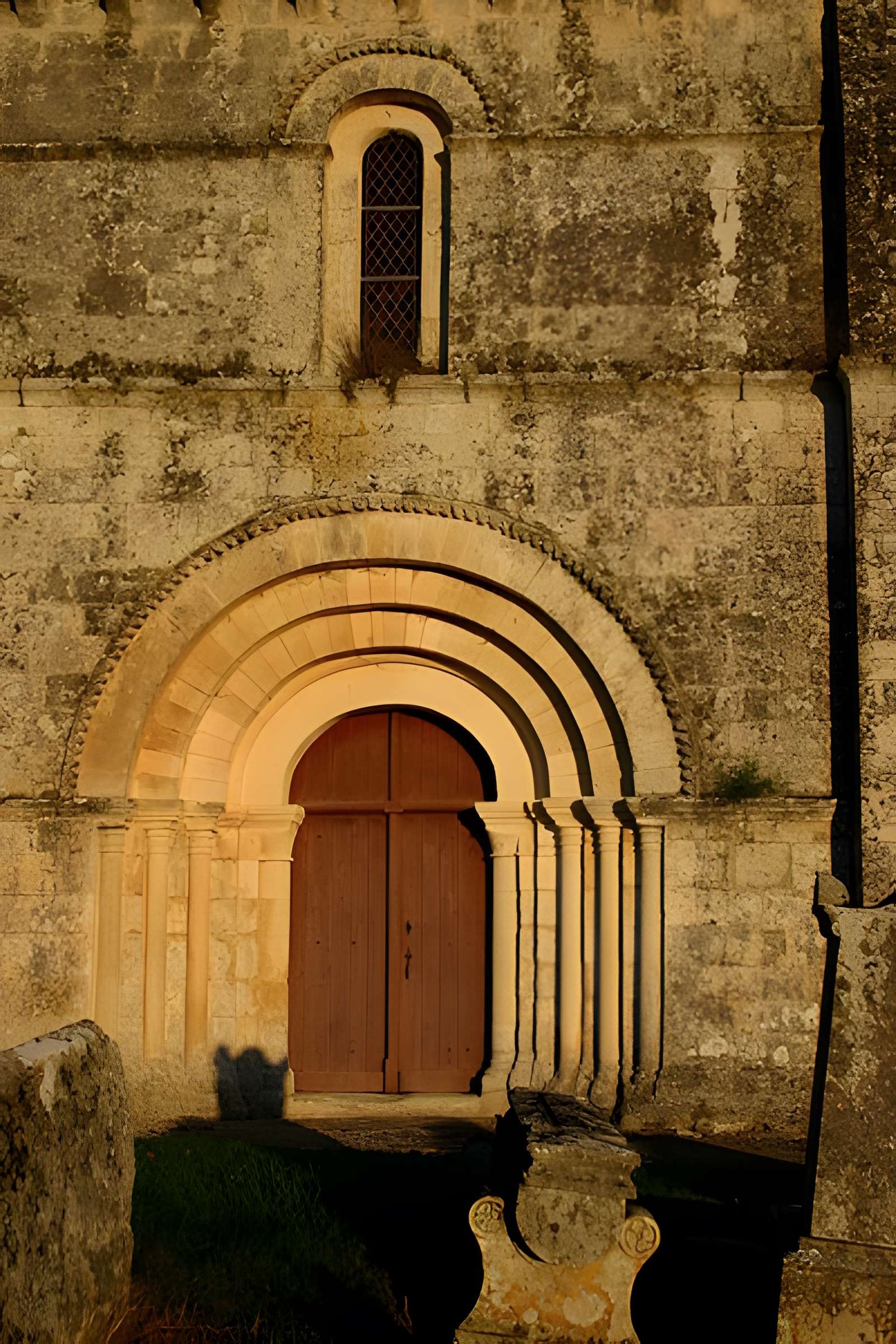 Église Saint-Pierre de Juicq