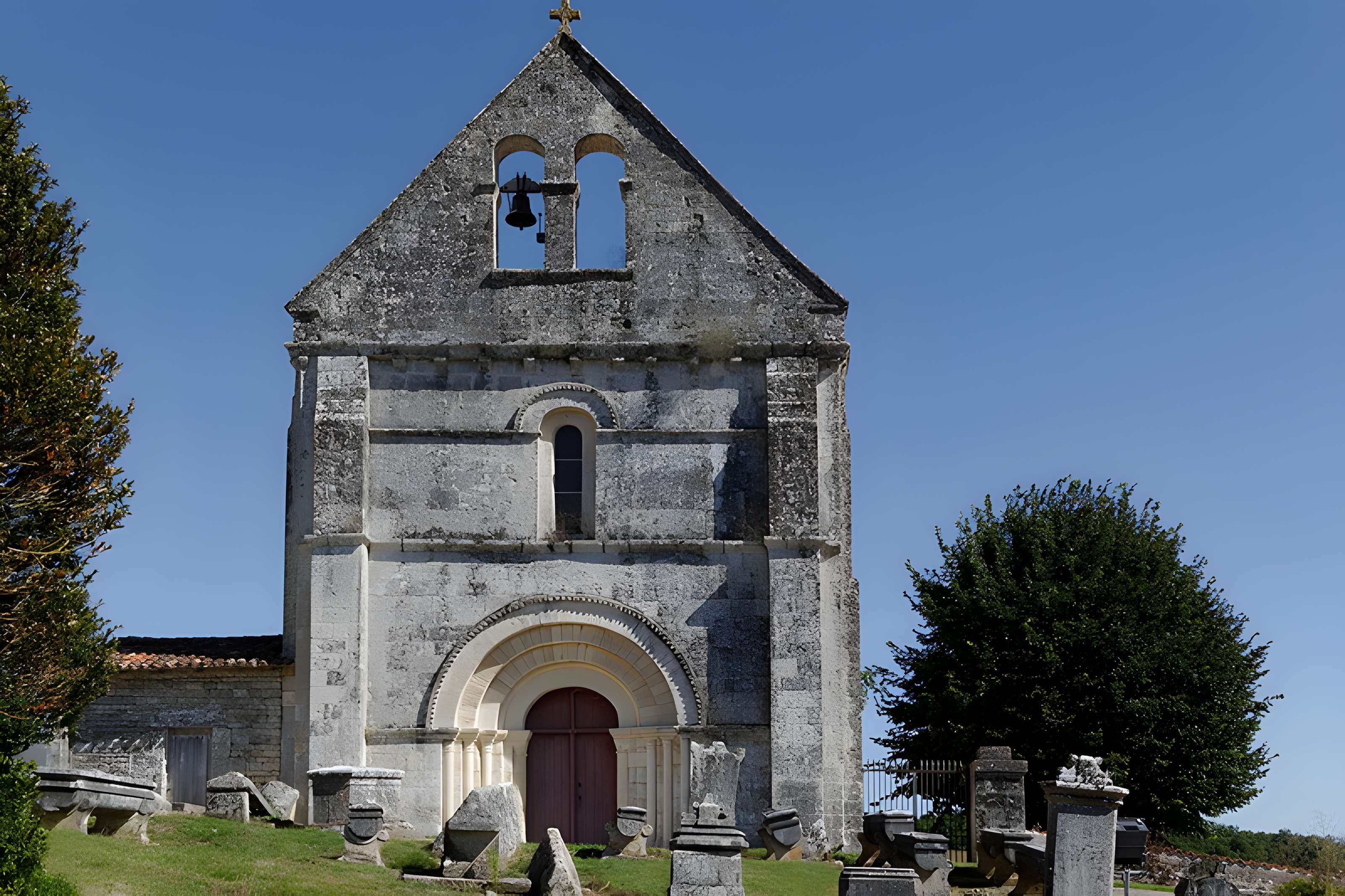 Église Saint-Pierre de Juicq