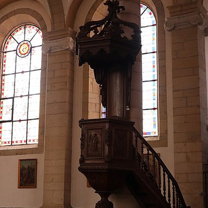 Photo de Église Saint-Pierre de Jussey