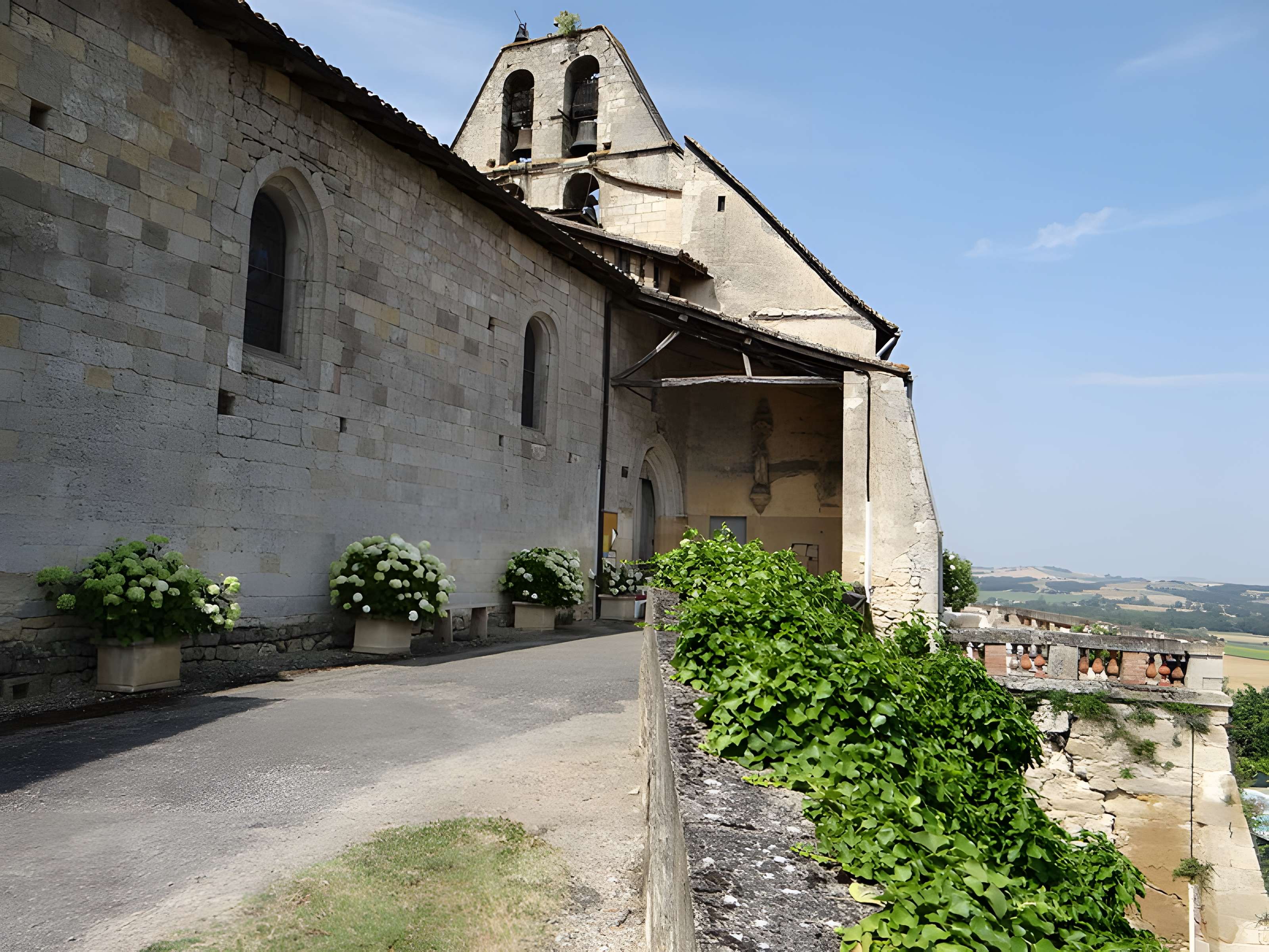 Église Saint-Pierre de Lachapelle