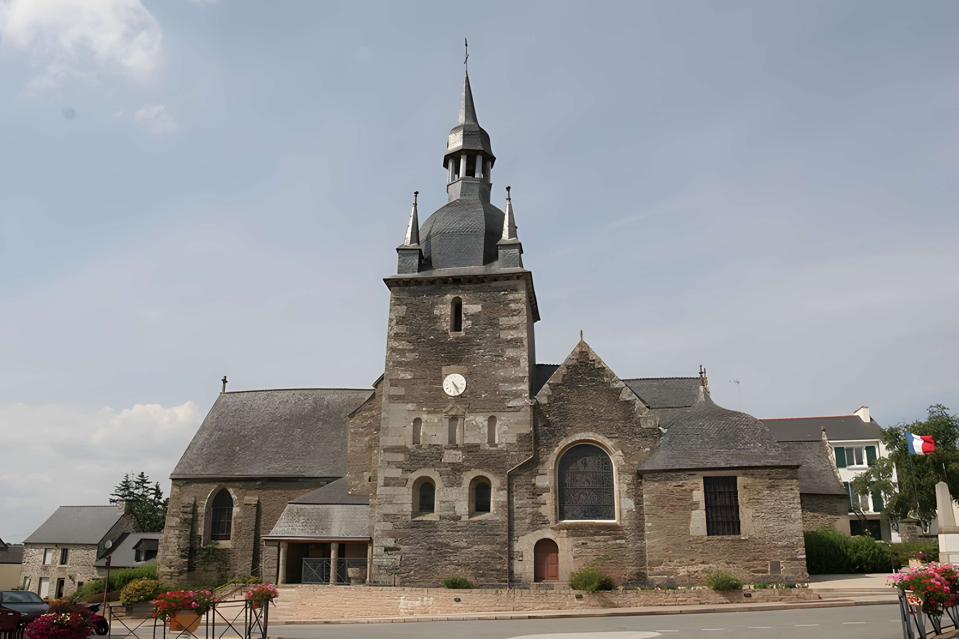 Église Saint-Pierre de Lanouée 