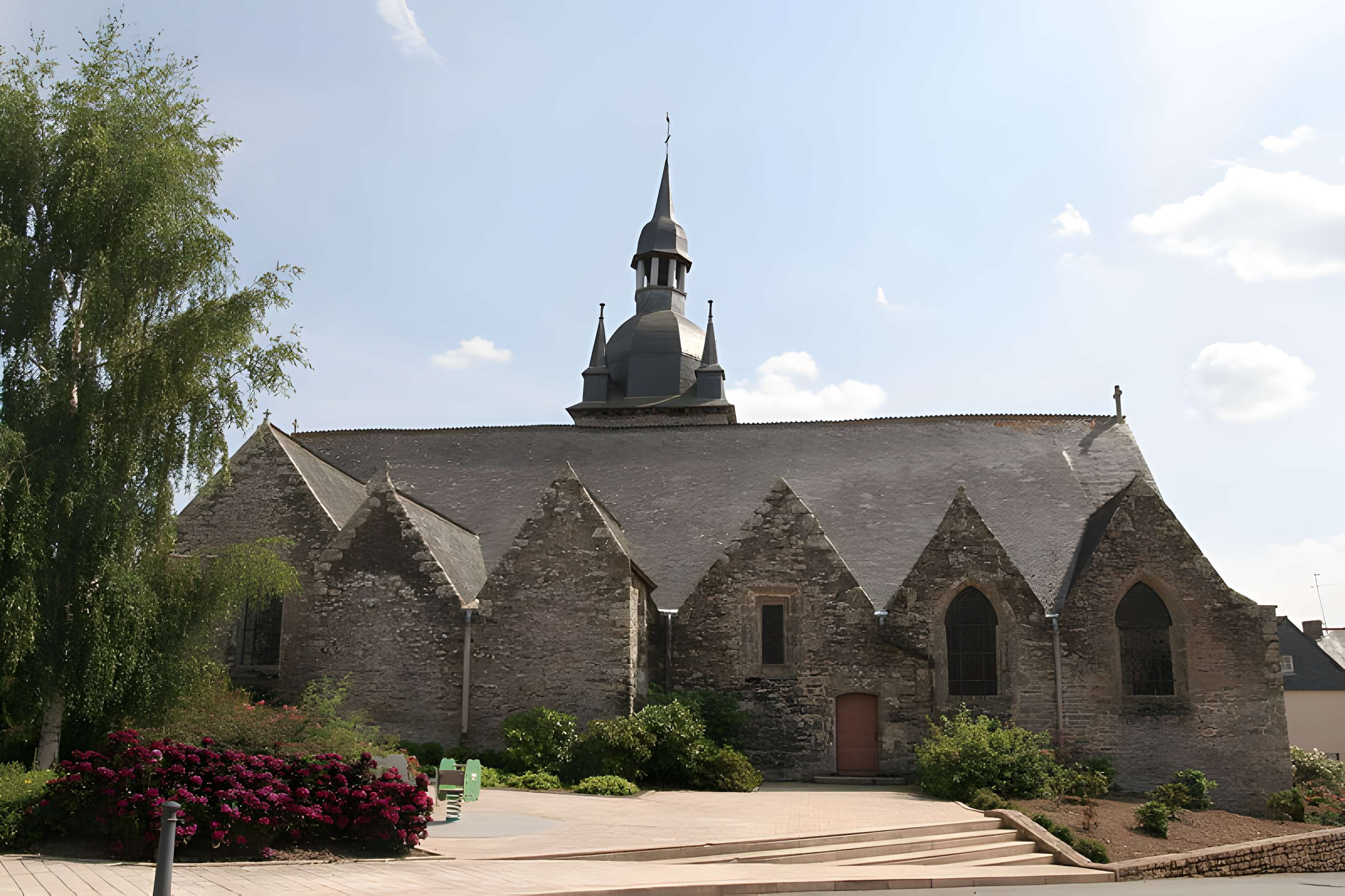 Église Saint-Pierre de Lanouée