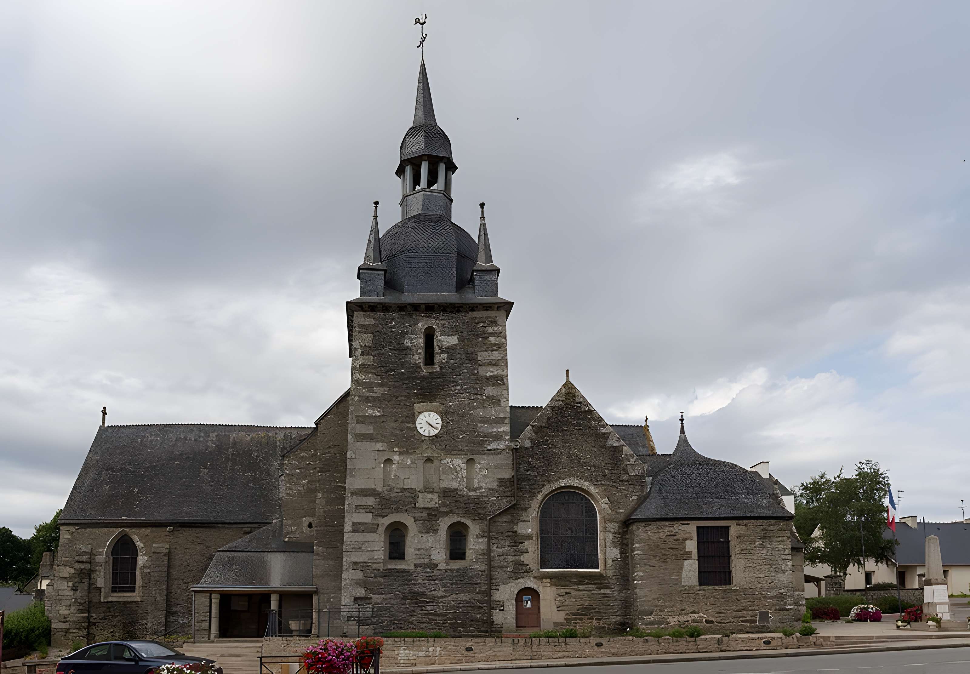 Église Saint-Pierre de Lanouée