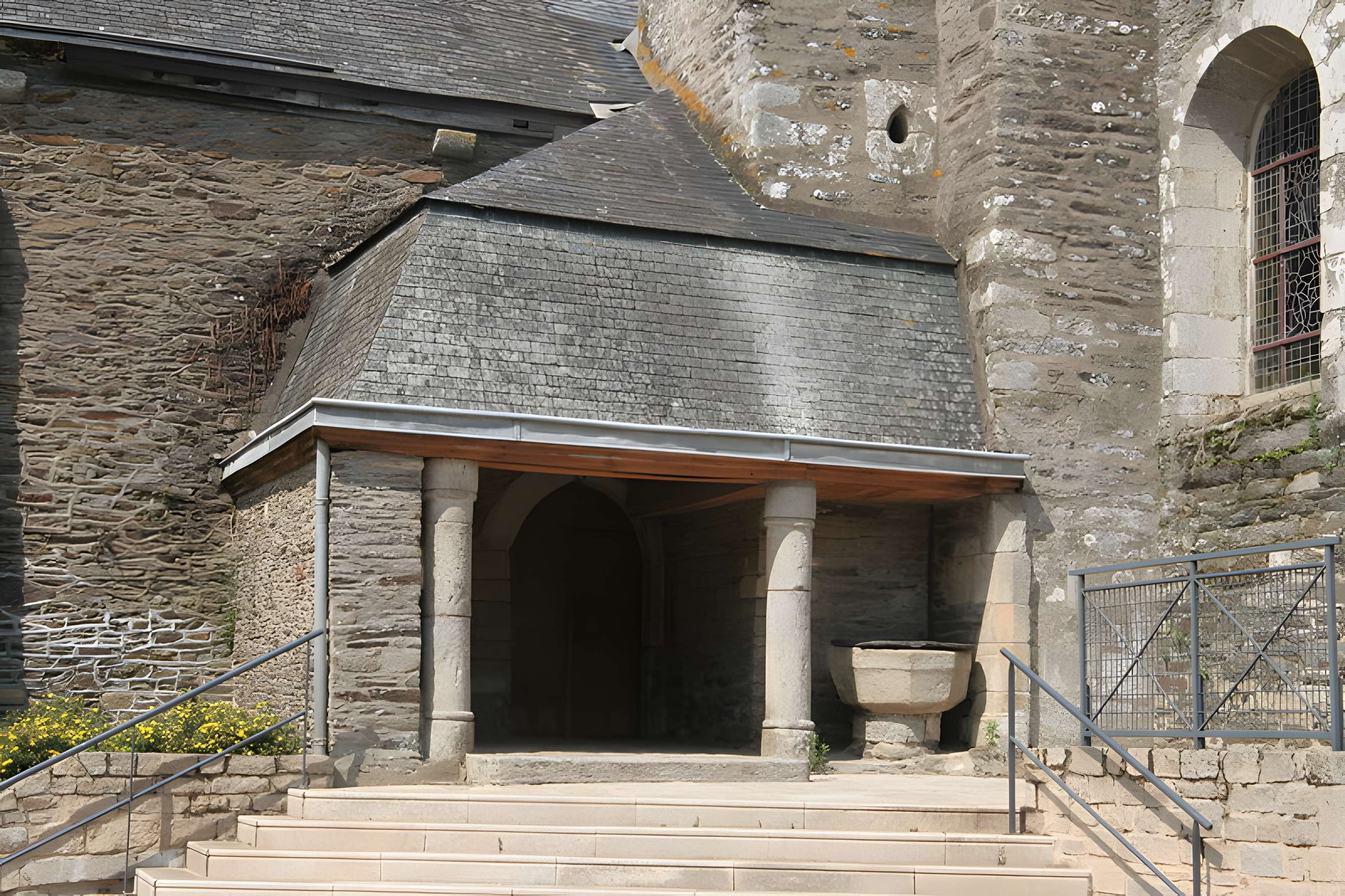 Église Saint-Pierre de Lanouée