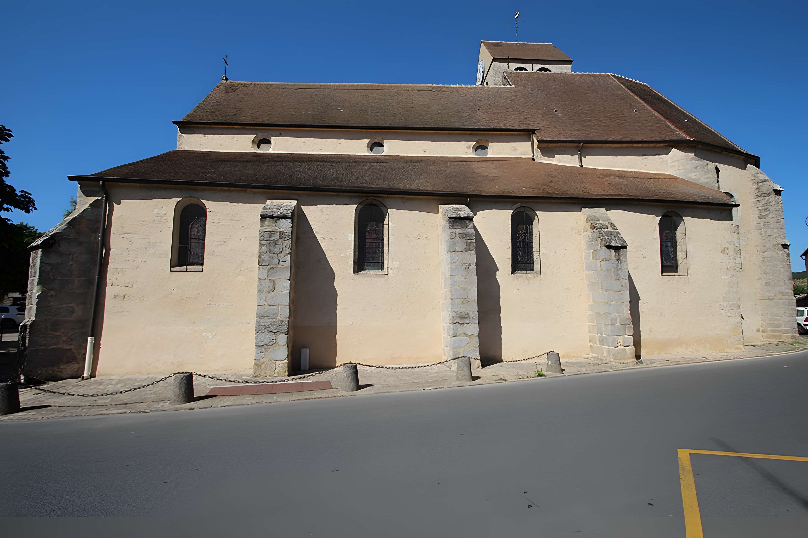 Église Saint-Pierre de Lardy