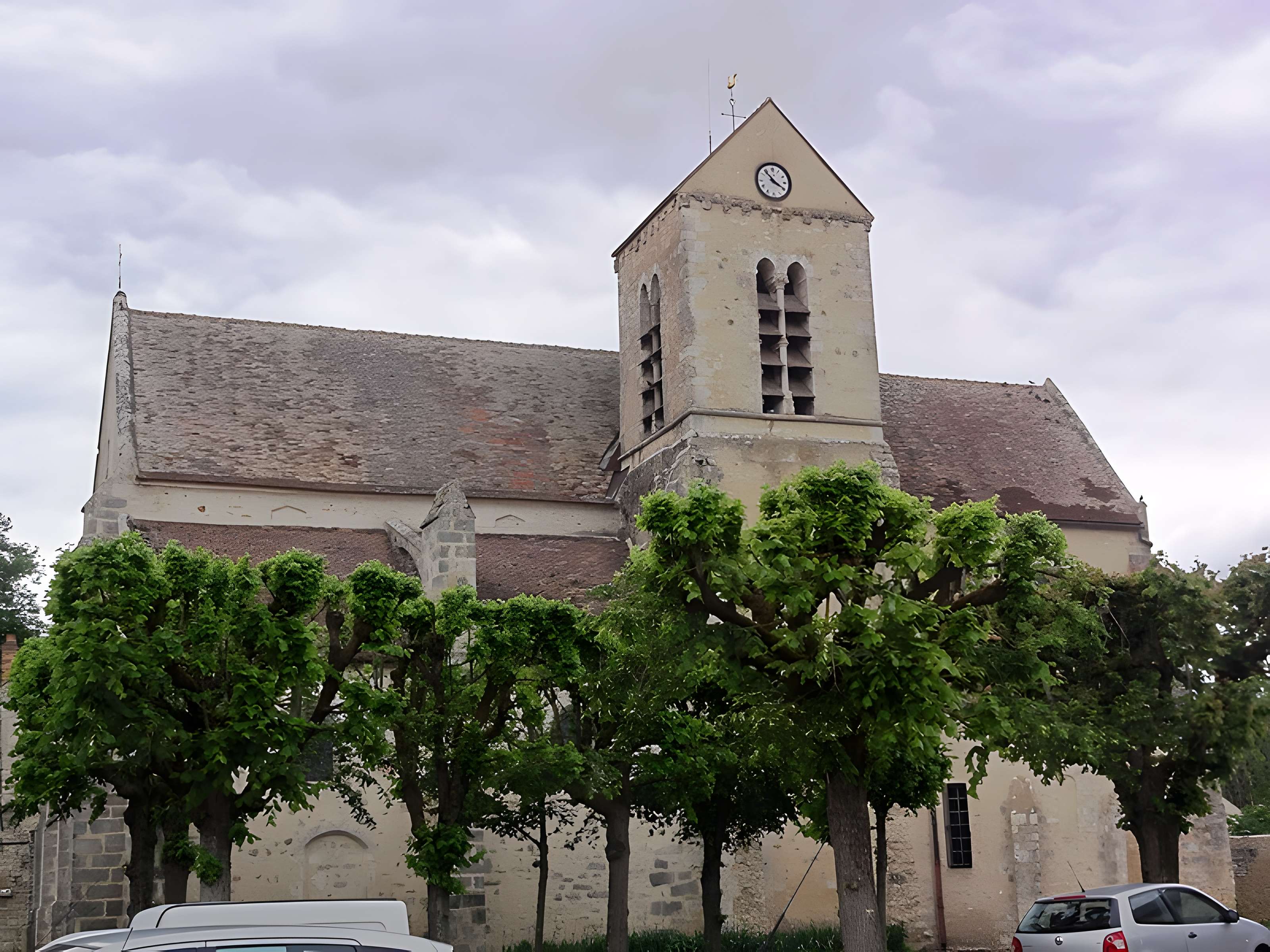 Église Saint-Pierre de Lardy