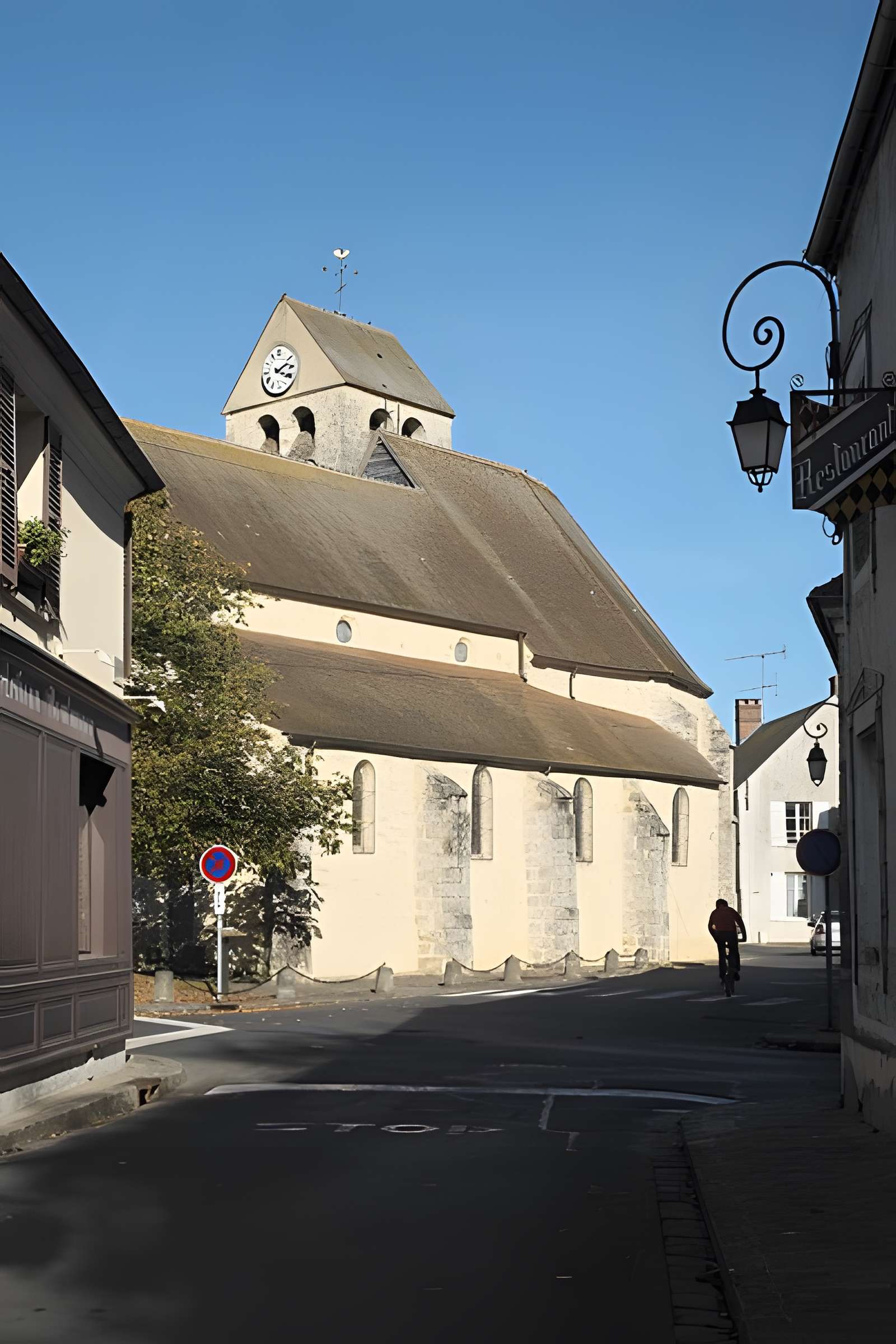 Église Saint-Pierre de Lardy