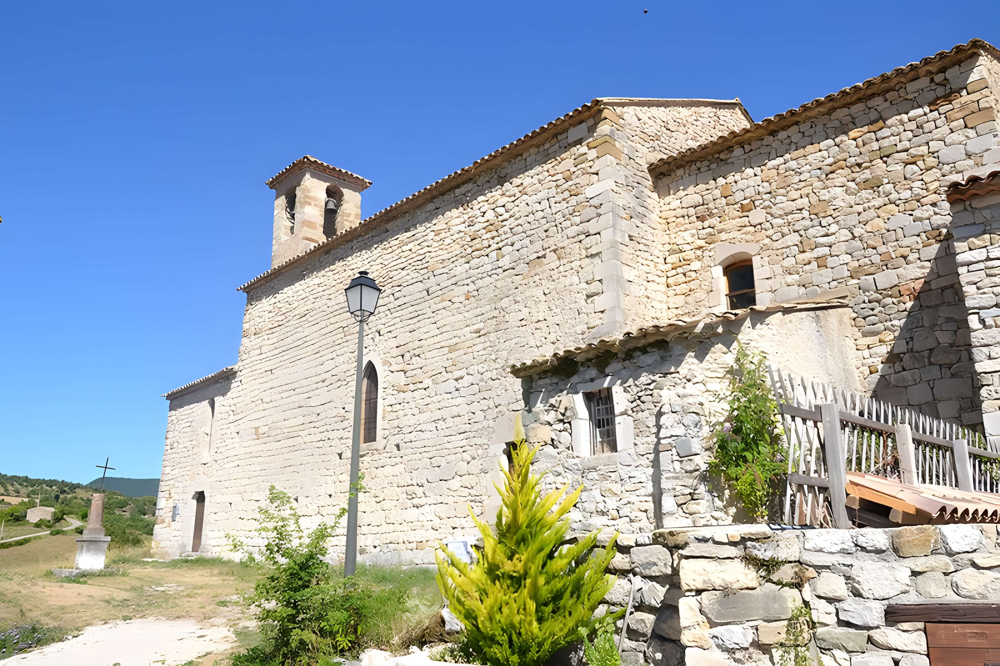 Église Saint-Pierre de Lemps