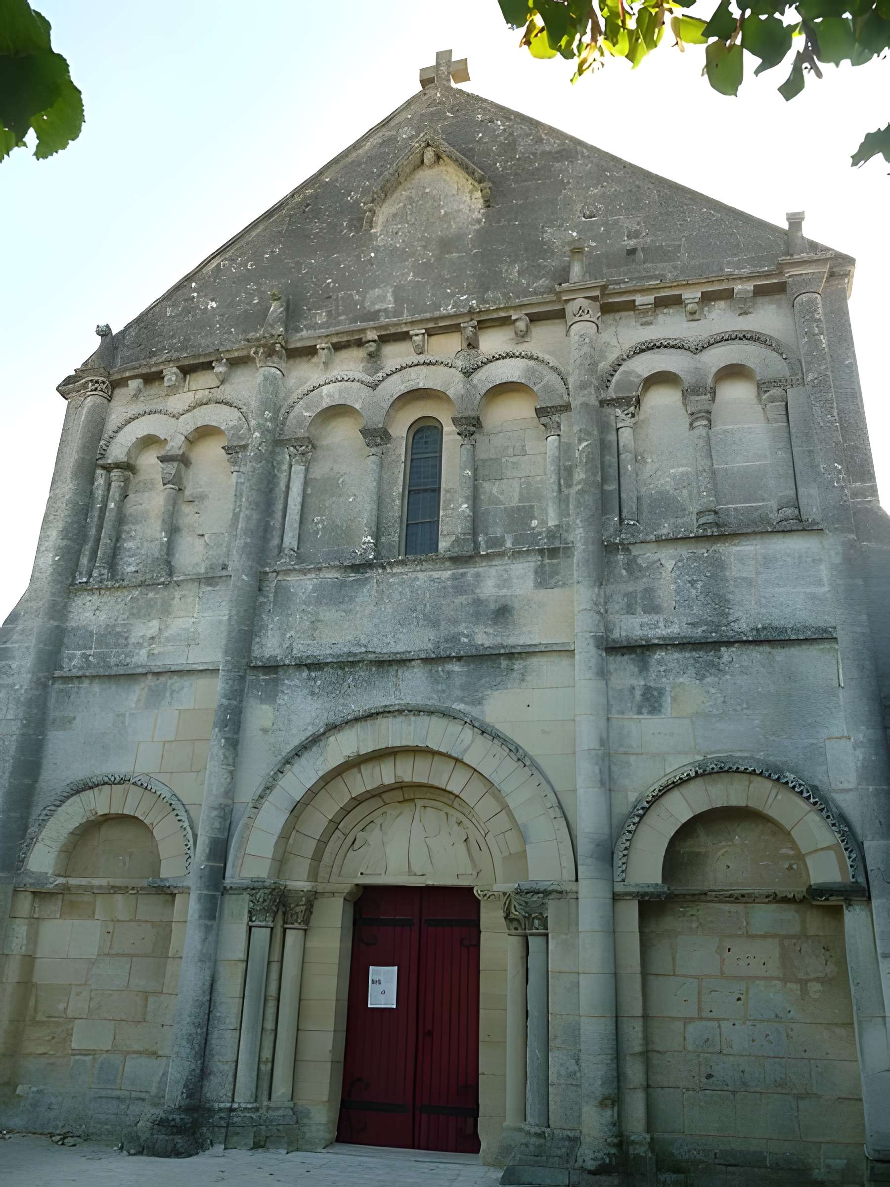 Église Saint-Pierre de Linars