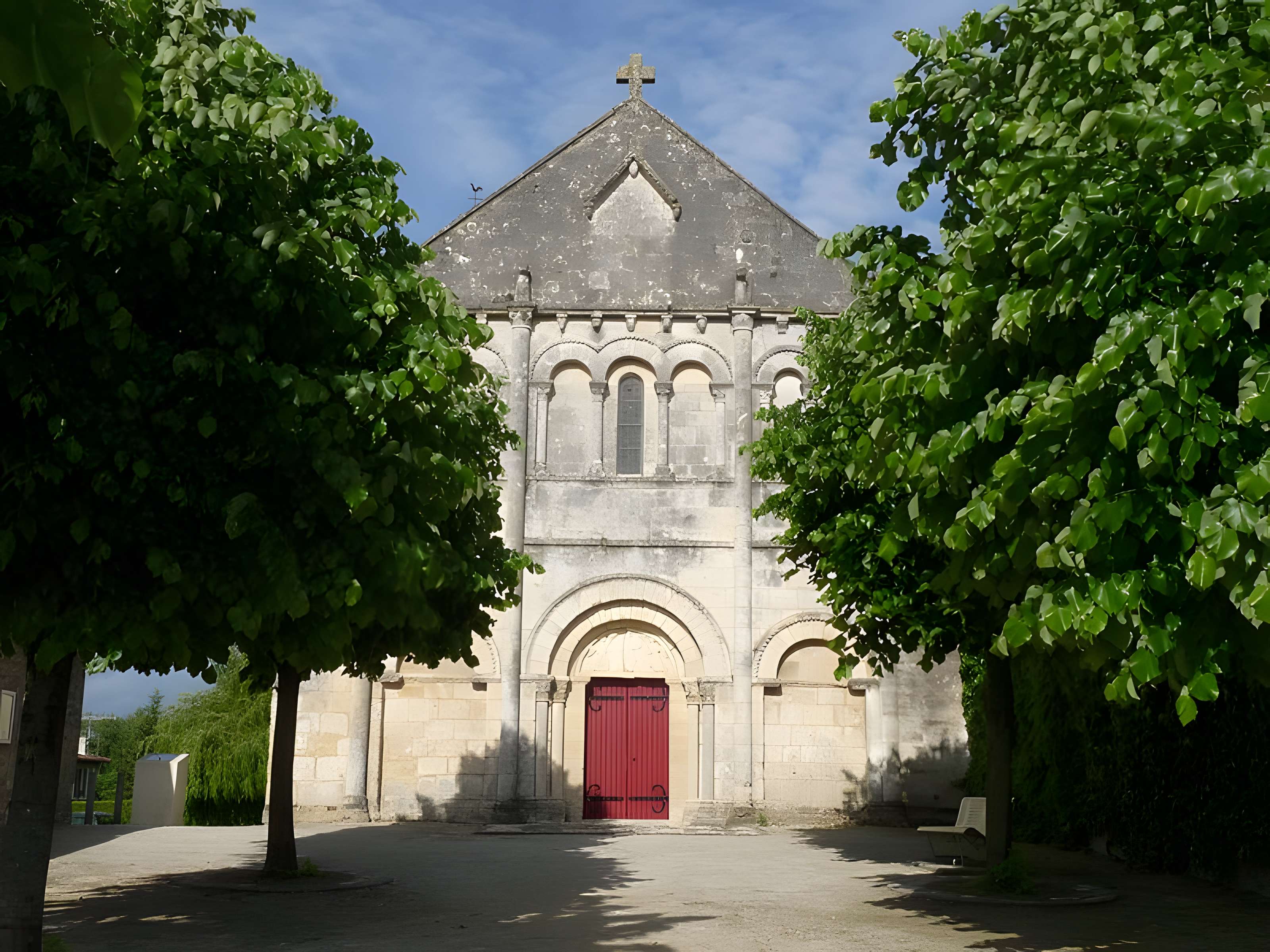 Église Saint-Pierre de Linars