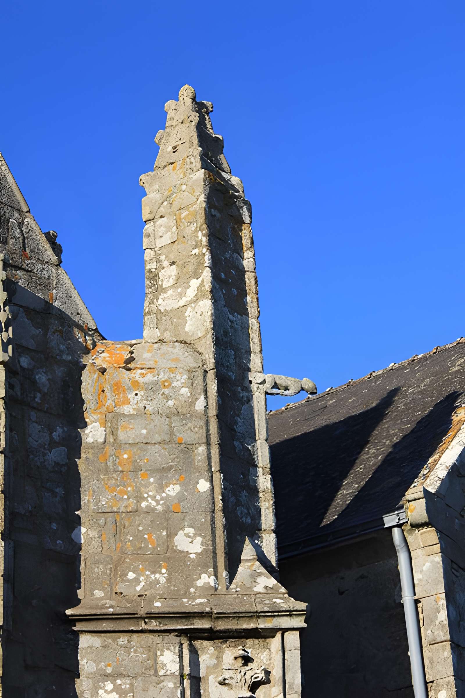 Église Saint-Pierre de Locoal-Mendon