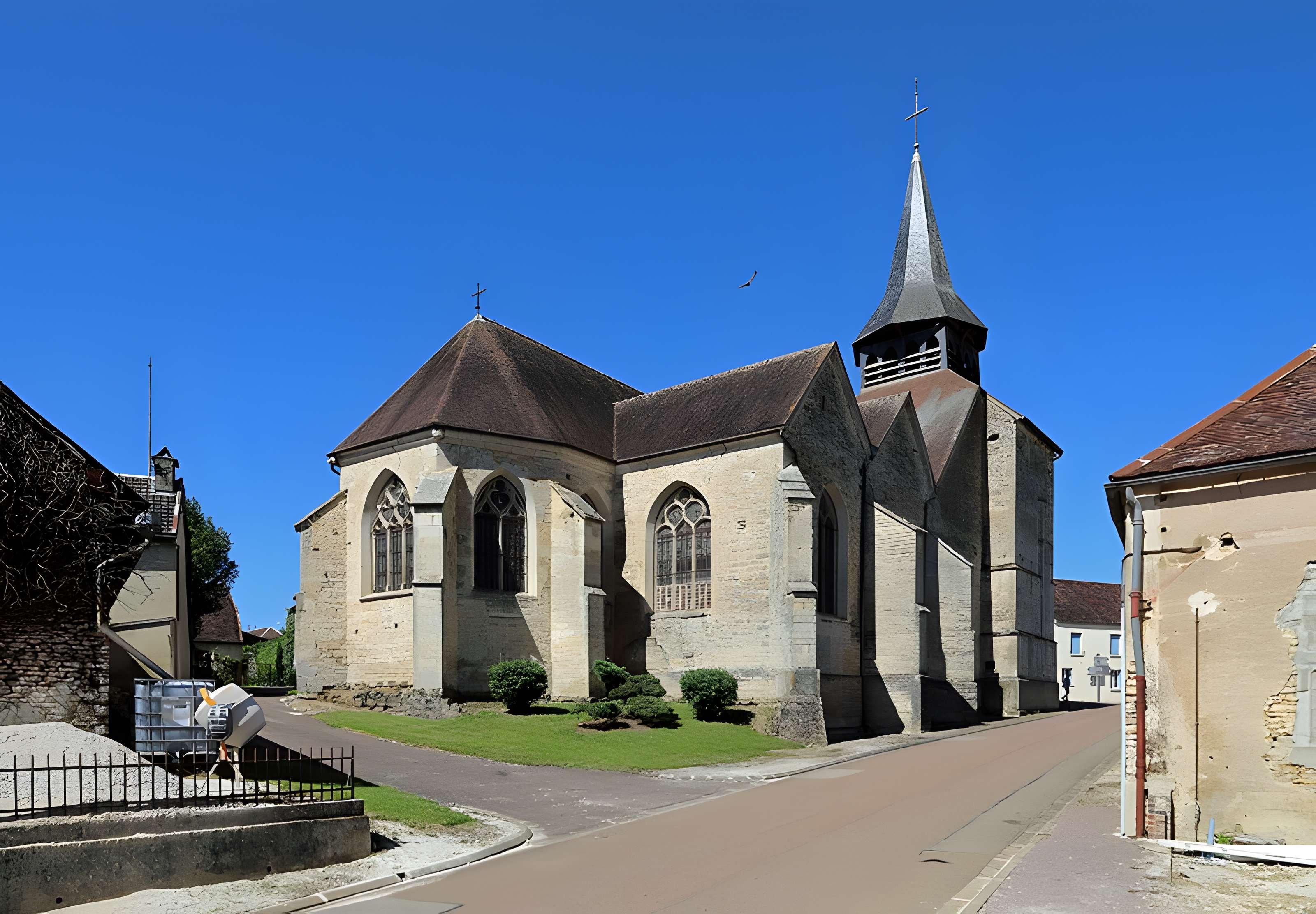 Église Saint-Pierre de Longpré-le-Sec