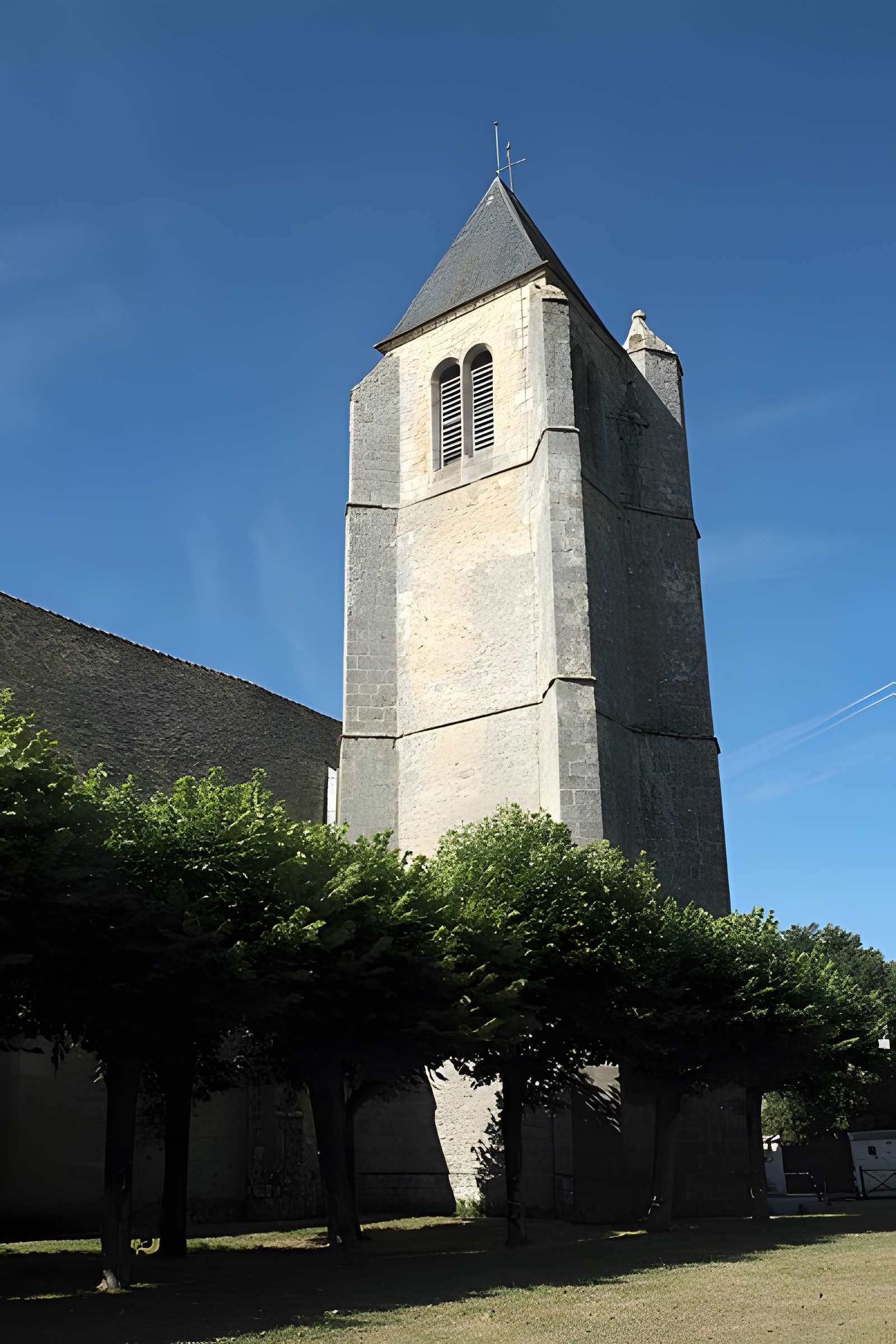 Église Saint-Pierre de Longvilliers