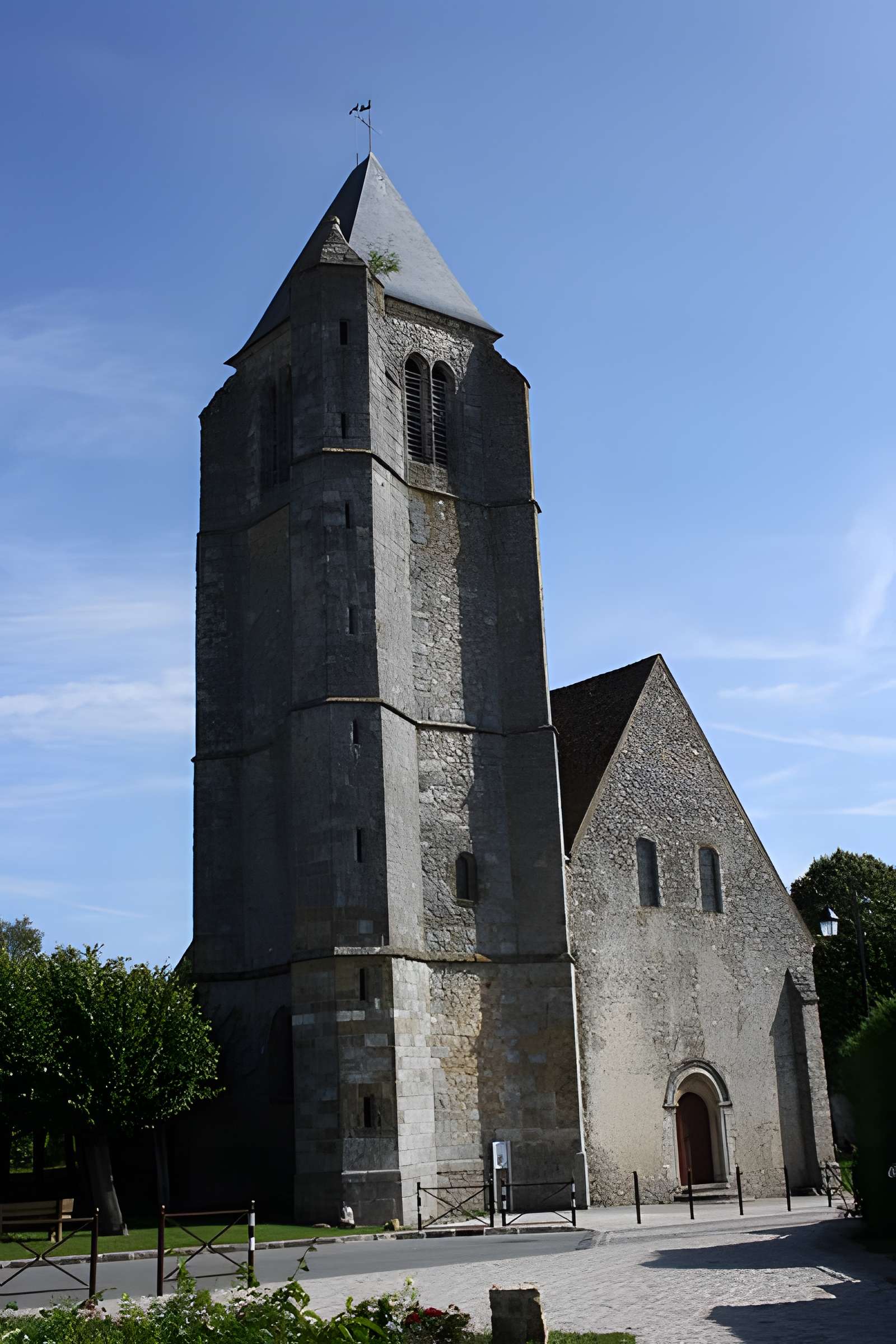 Église Saint-Pierre de Longvilliers