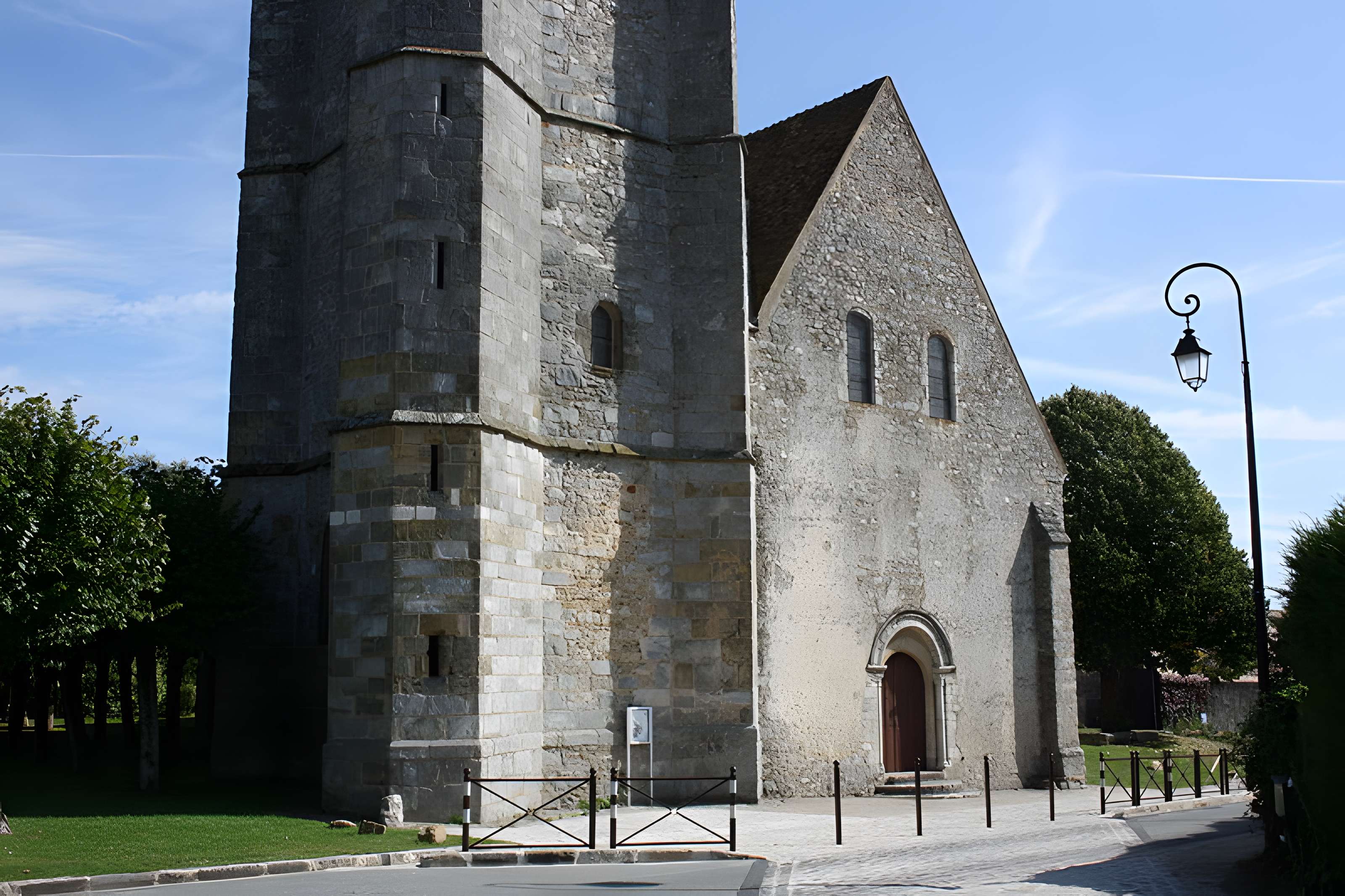 Église Saint-Pierre de Longvilliers