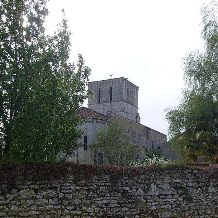 Photo de Église Saint-Pierre de Lussant