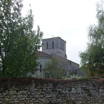 Église Saint-Pierre de Lussant
