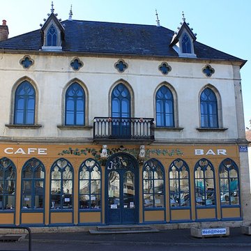 Café des Chiens Blancs à Laignes