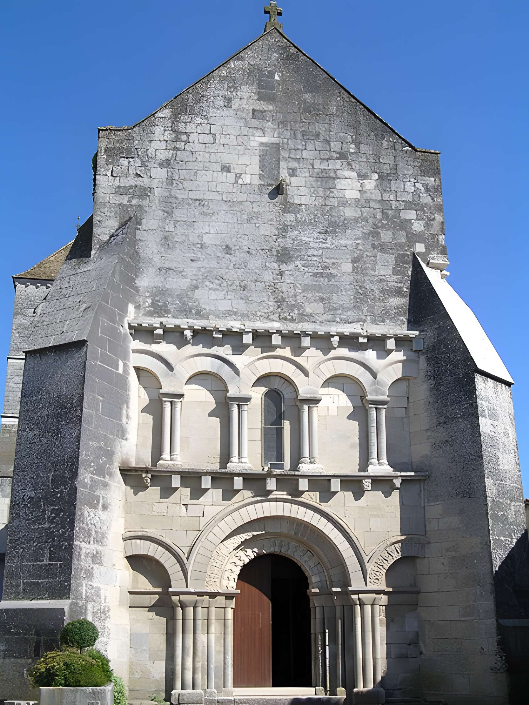Église Saint-Pierre de Mérignac 