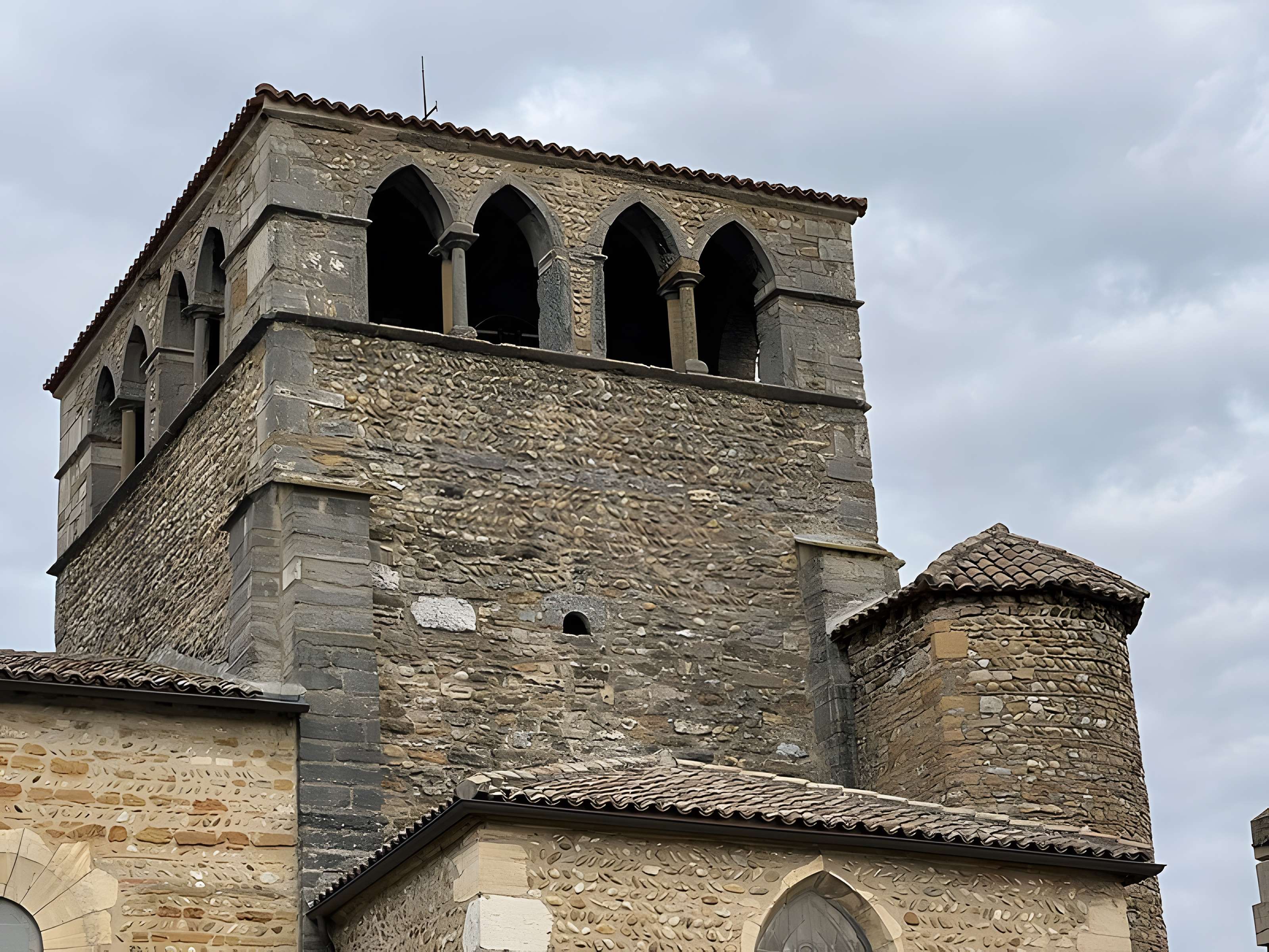 Église Saint-Pierre de Montanay