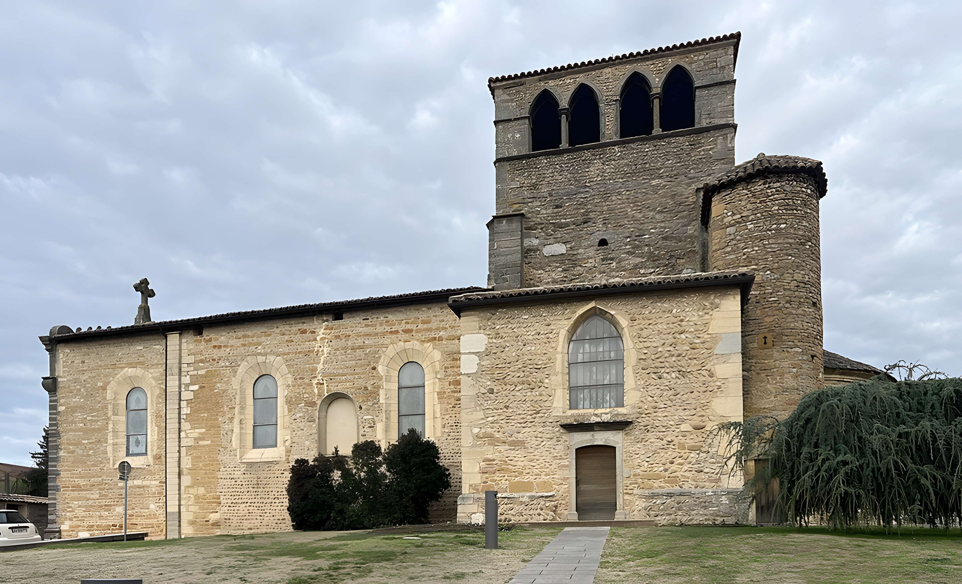 Église Saint-Pierre de Montanay