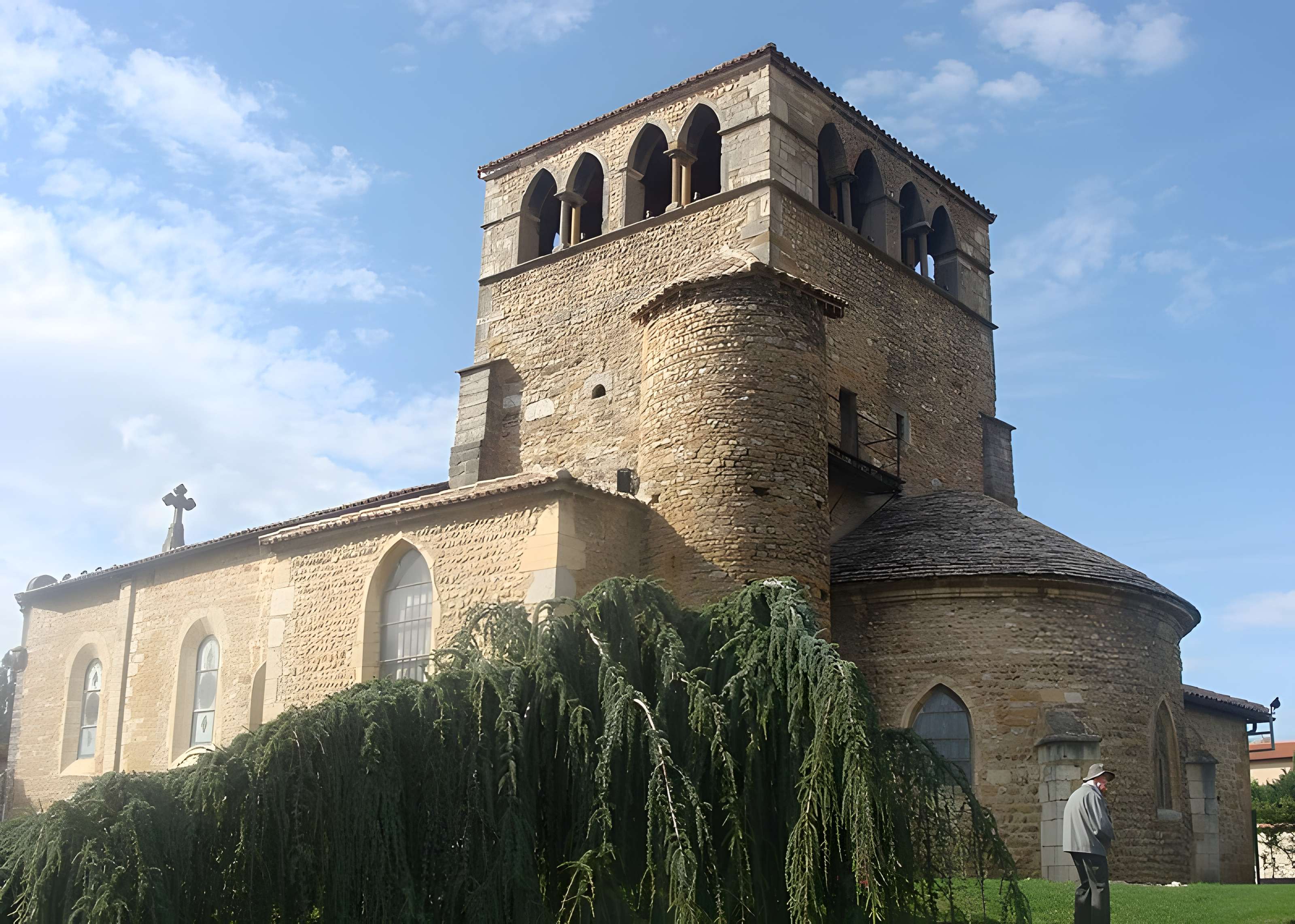 Église Saint-Pierre de Montanay
