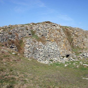 cairn de l ile carn a ploudalmezeau