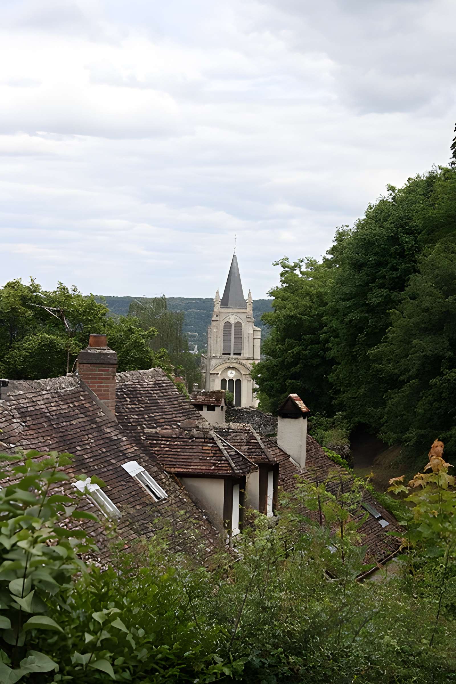 Église Saint-Pierre de Montfort-l'Amaury