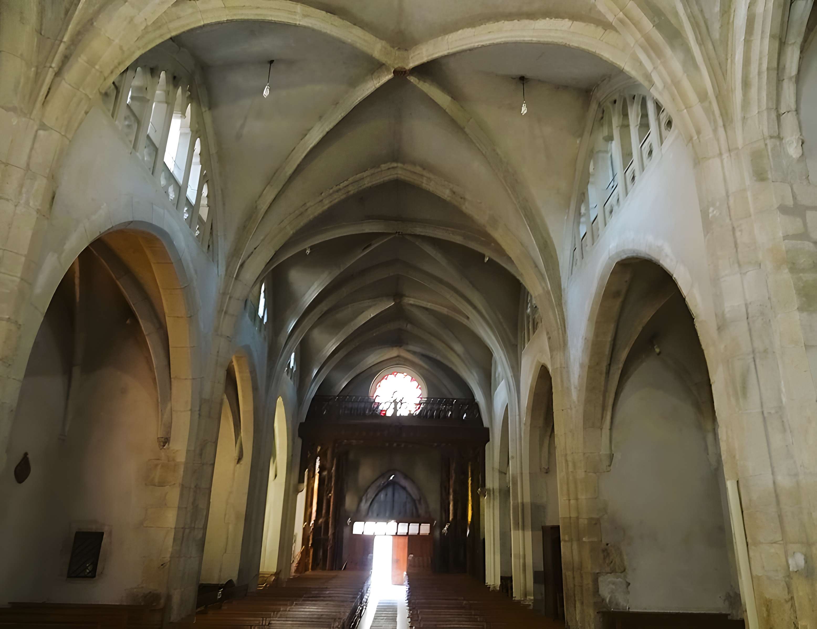 Église Saint-Pierre de Mornant