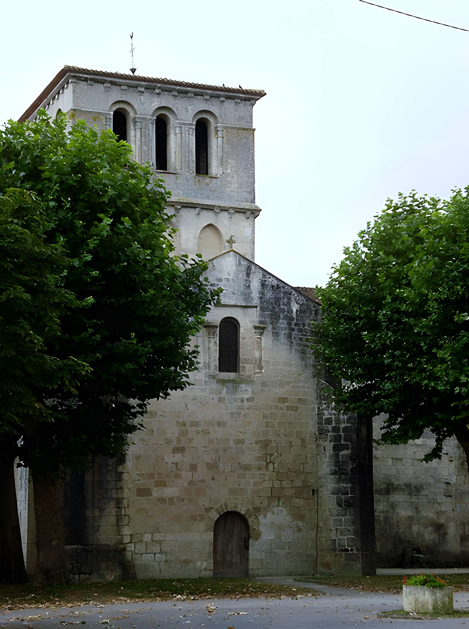 Église Saint-Pierre de Néré