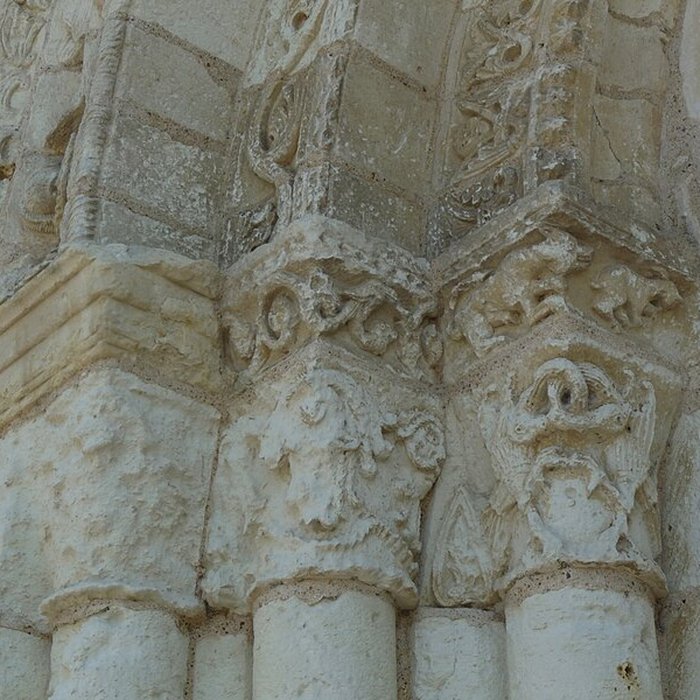 Photo de Église Saint-Pierre de Parçay-sur-Vienne