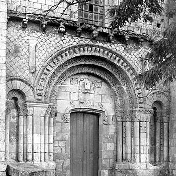 Église Saint-Pierre de Parçay-sur-Vienne