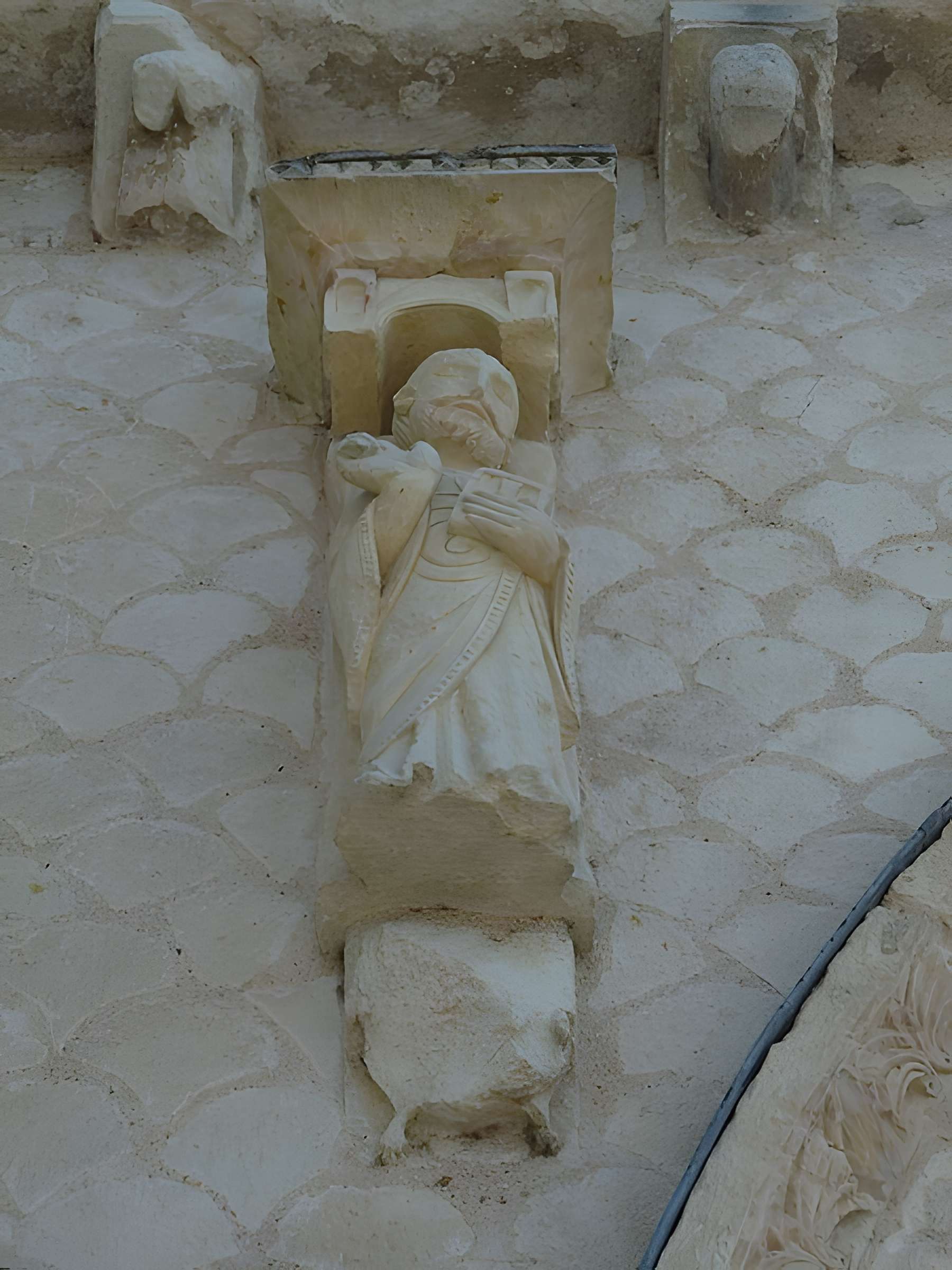 Église Saint-Pierre de Parçay-sur-Vienne