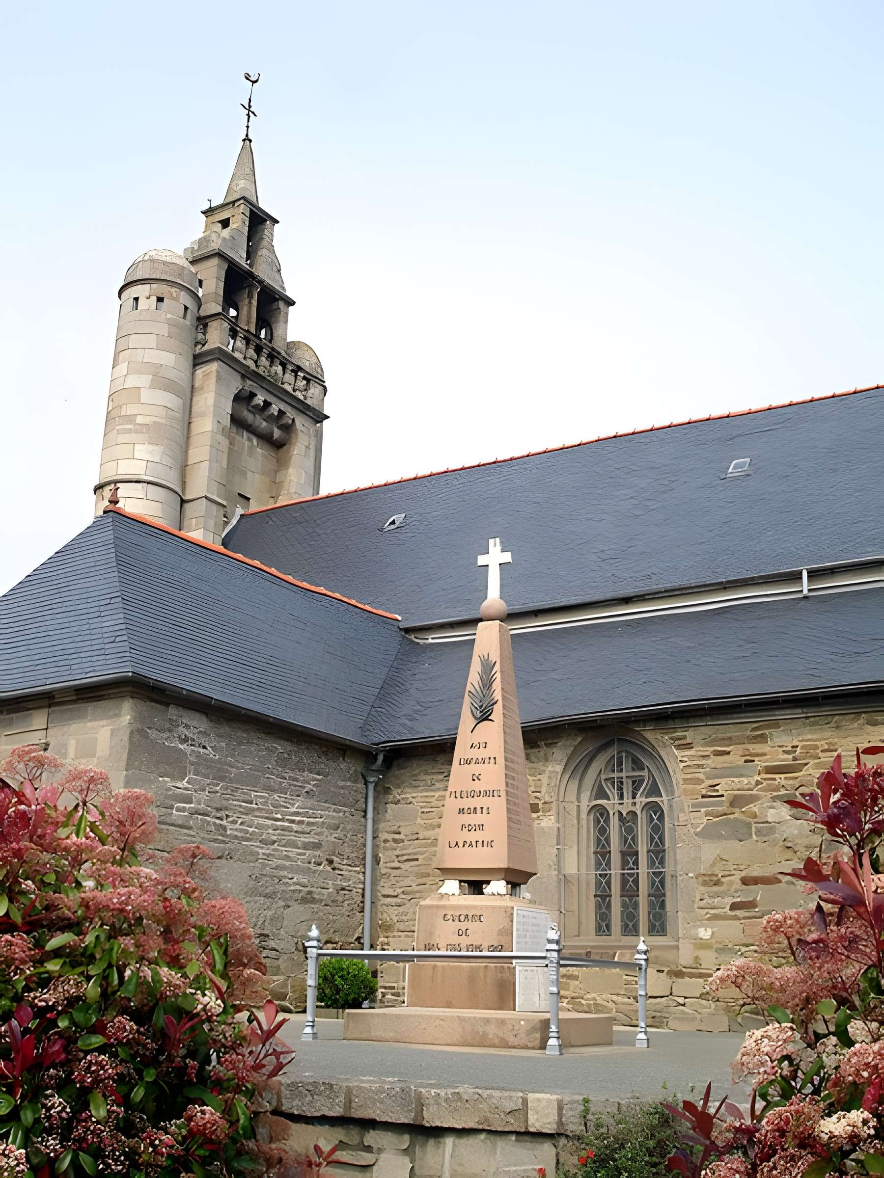 Église Saint-Pierre de Pleudaniel